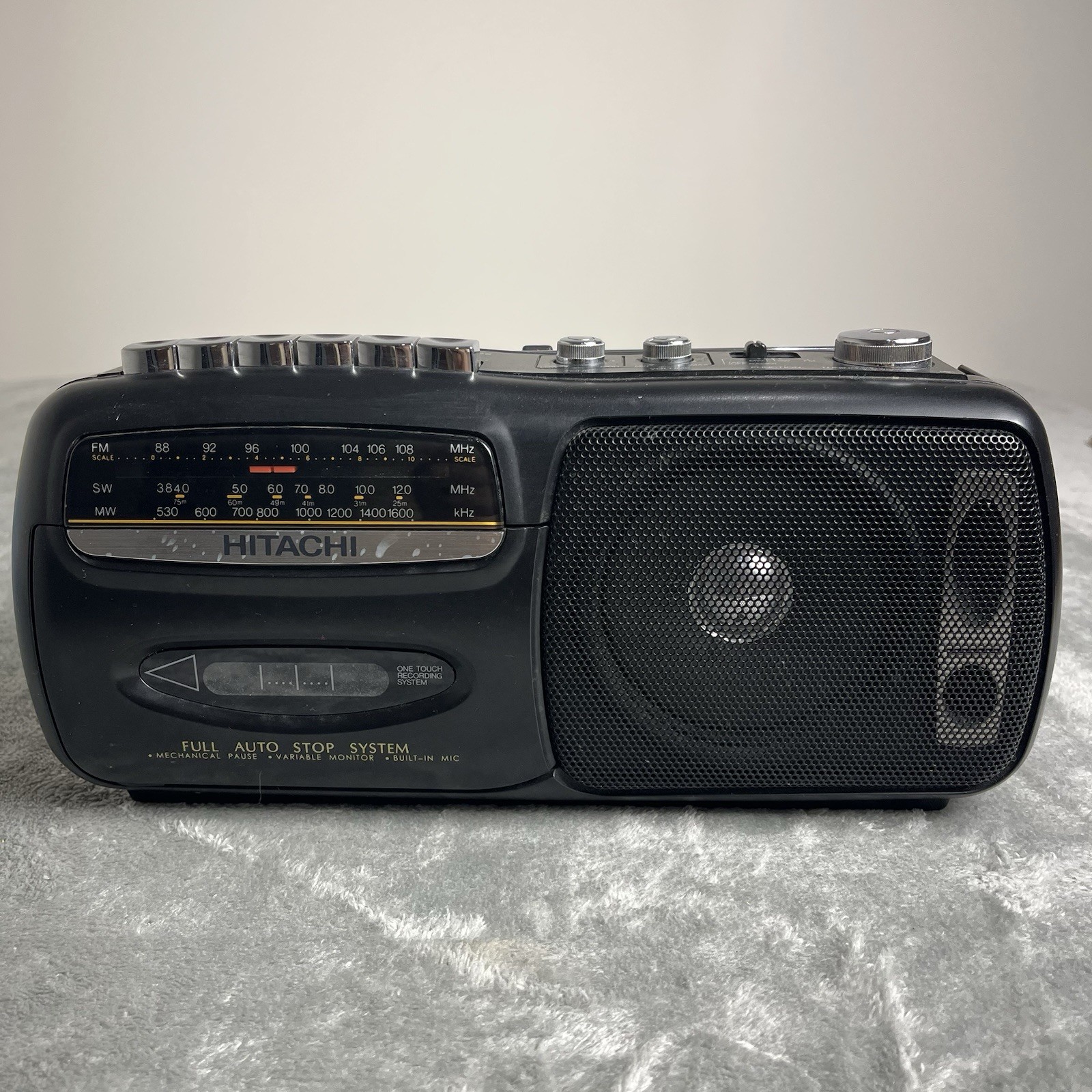 Rare Vintage Hitachi TRK-66W FM MW & SW Radio Cassette Recorder