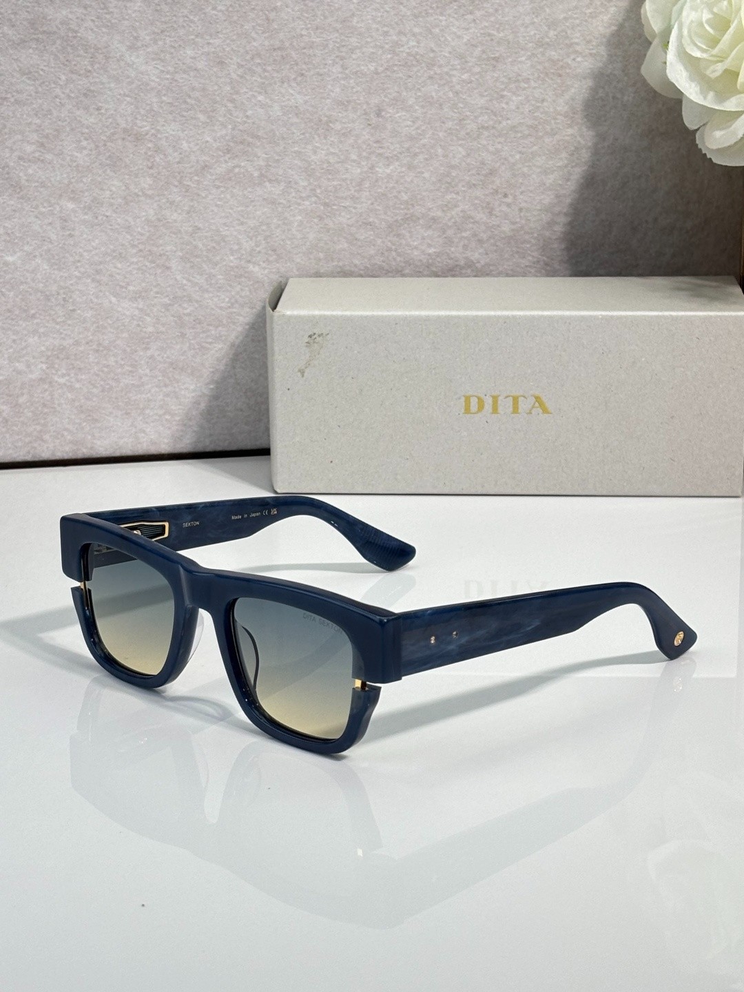 DITA DTS122 Sunglasses 52□22-145 Blue Marble Frame Gradient Lens