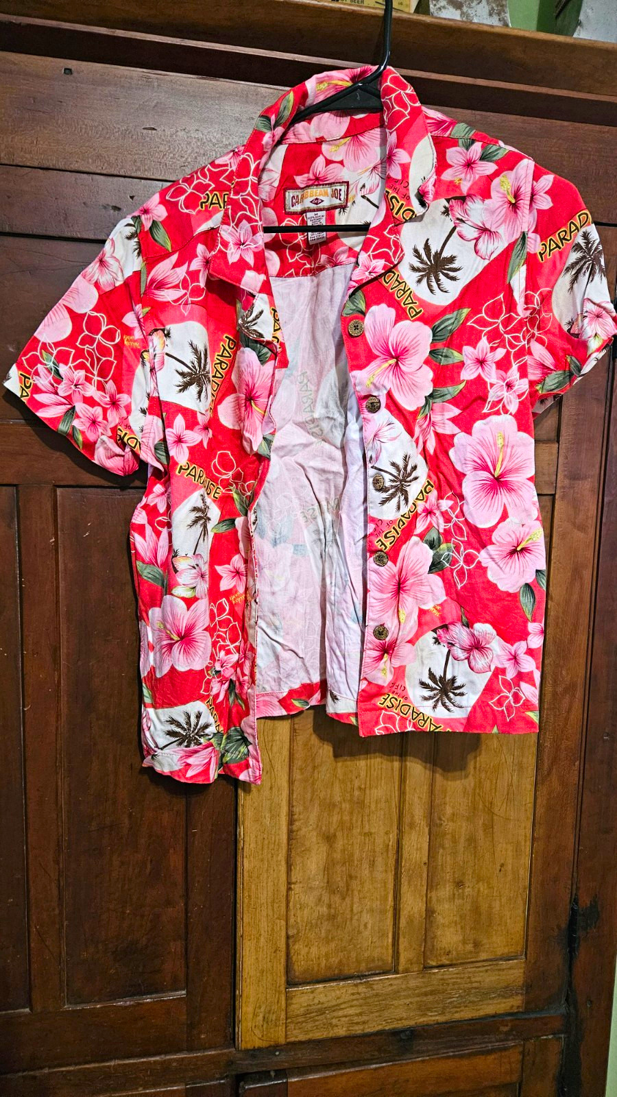Caribbean Joe Women\'s M Tropical Floral Rayon Short Sleeve Collared Button-Up Caribbean Joe Women\'s M Tropical Floral Rayon Short Sleeve Collared Button-Up
