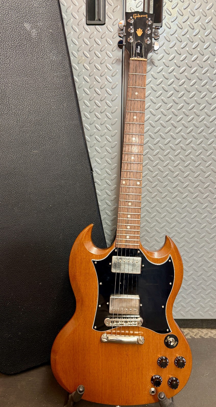 2019 Gibson SG Tribute – Excellent Player – Gator Case