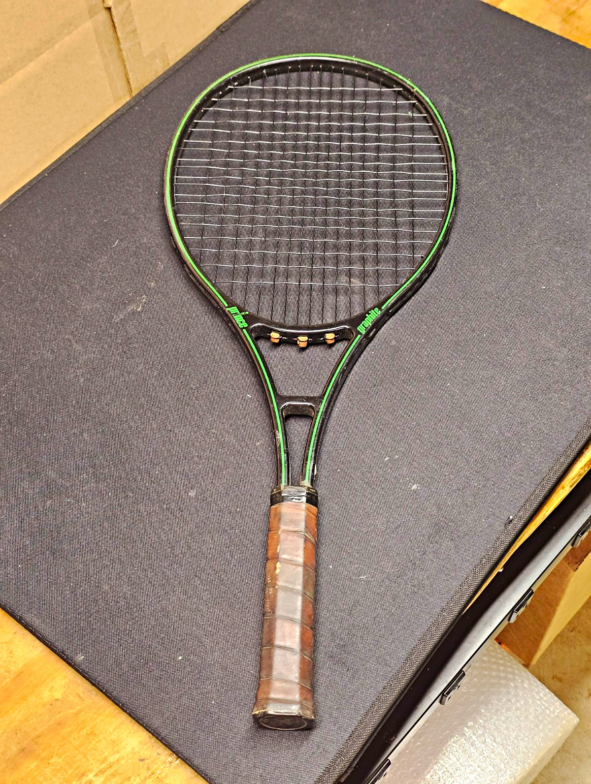 Vintage Prince Original Graphite POG Tennis Racket Single Stripe Crossbar