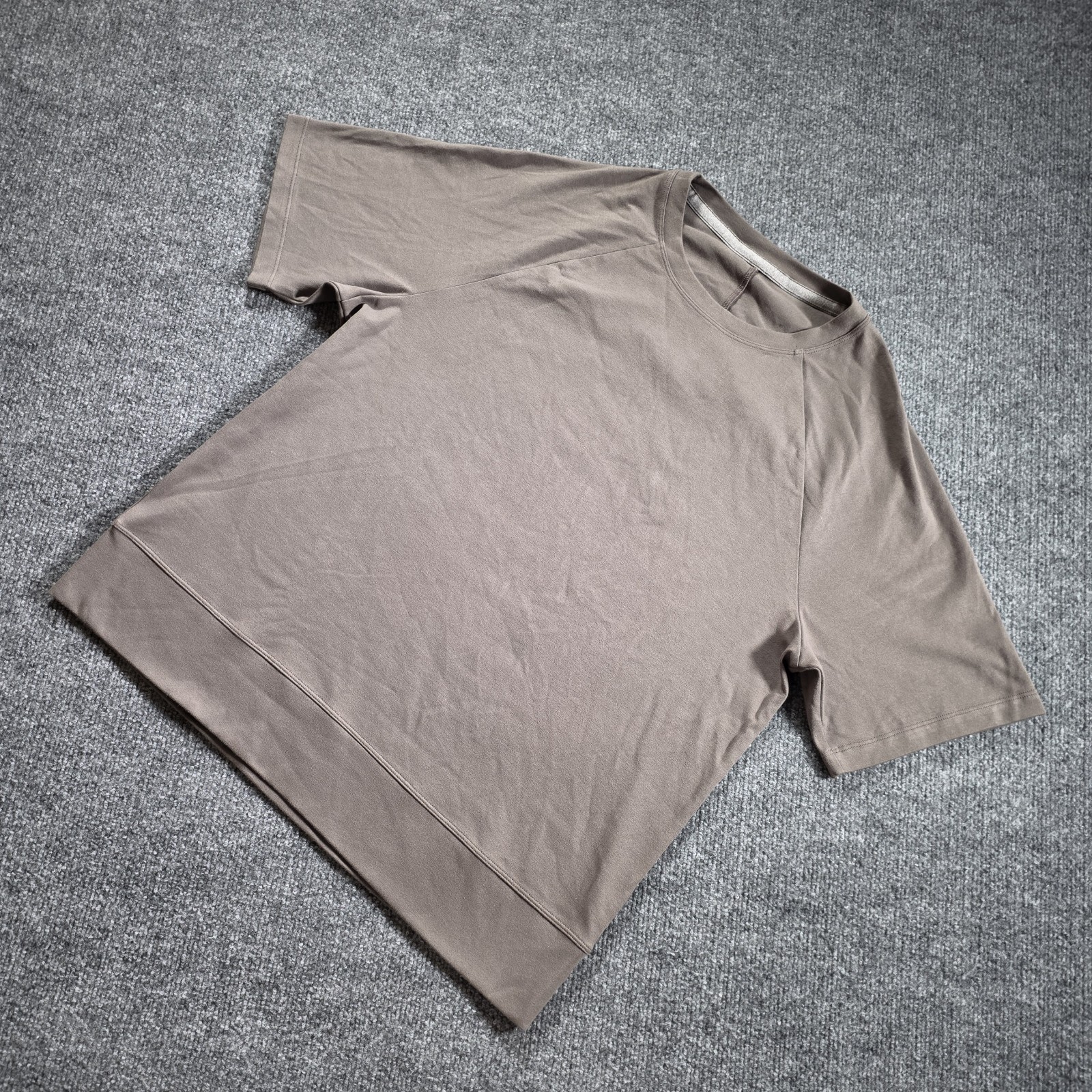 Lululemon Men’s Large Heavyweight Crepe Shirt Short Sleeve Raglan Gray