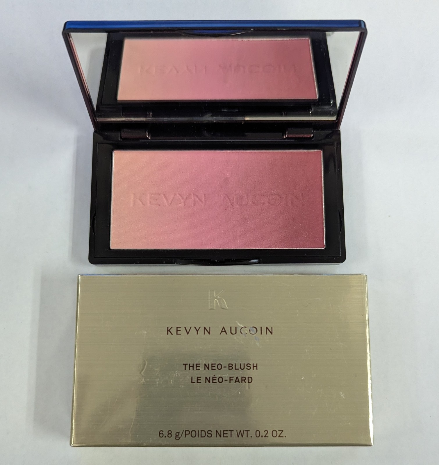 Kevyn Aucoin the Neo-Blush Grapevine