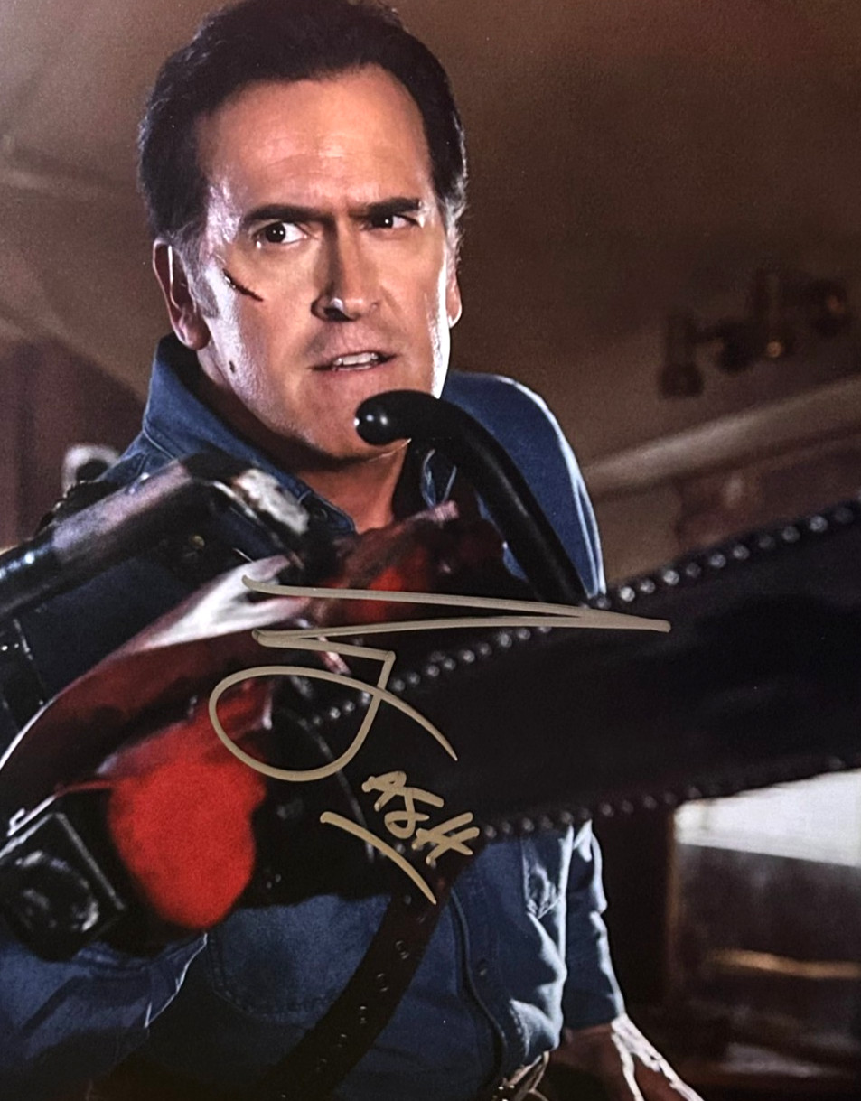 BRUCE CAMPBELL Signed 8x10\ BRUCE CAMPBELL Signed 8x10\