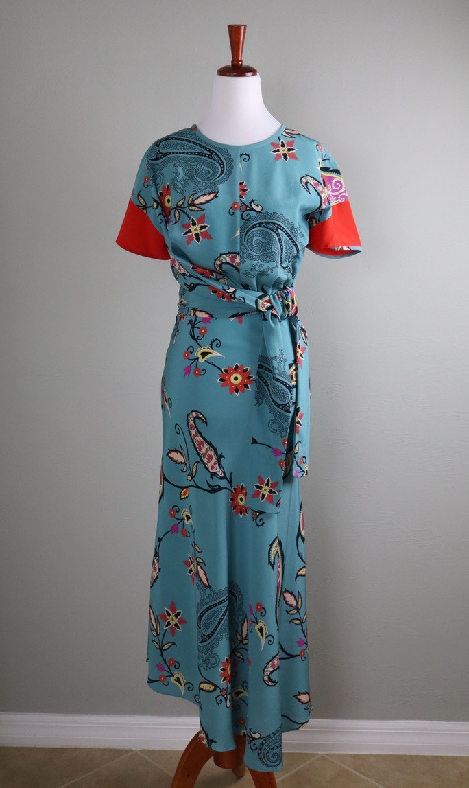 ETRO Italy $2390 Paisley Print Silk Tie Waist Keyhole Maxi Dress Size IT 38
