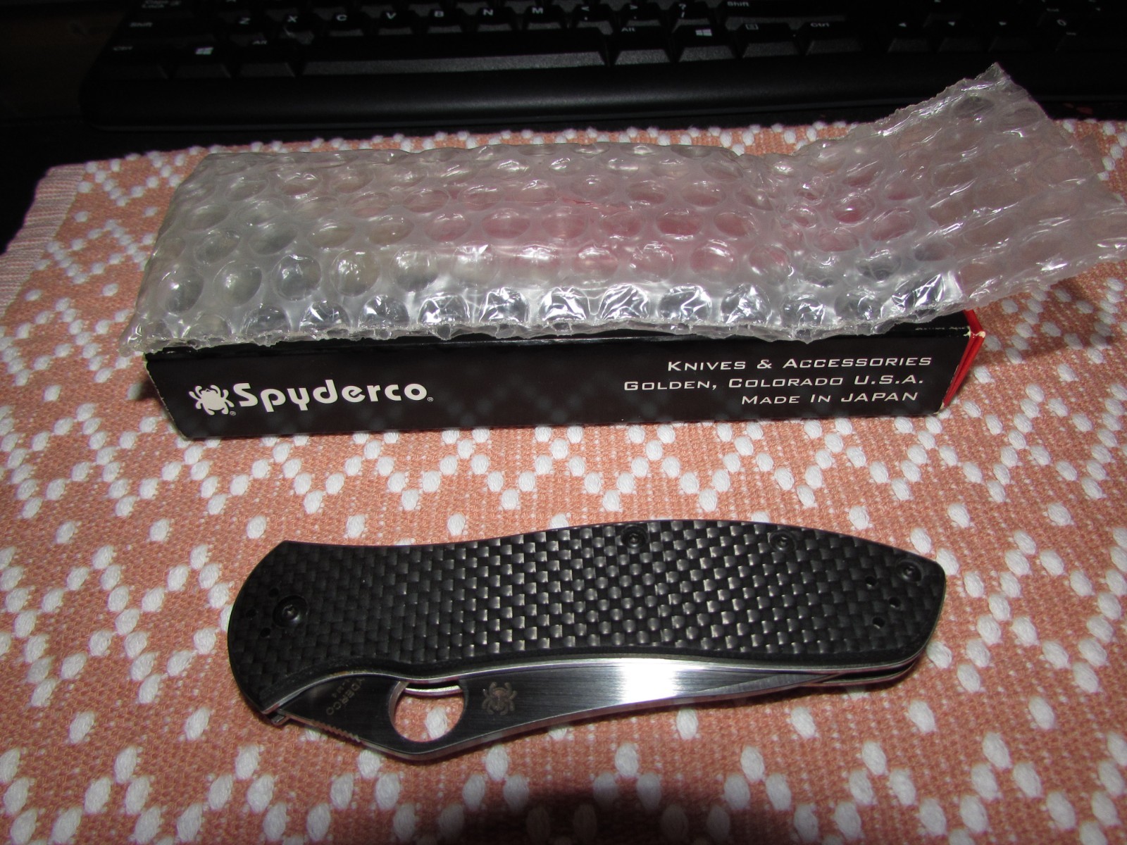 SPDERCO Gayle Bradley 2 C134CFP2, CPM M4, Carbon Fiber, Liner Lock, RARE, *BNIB*