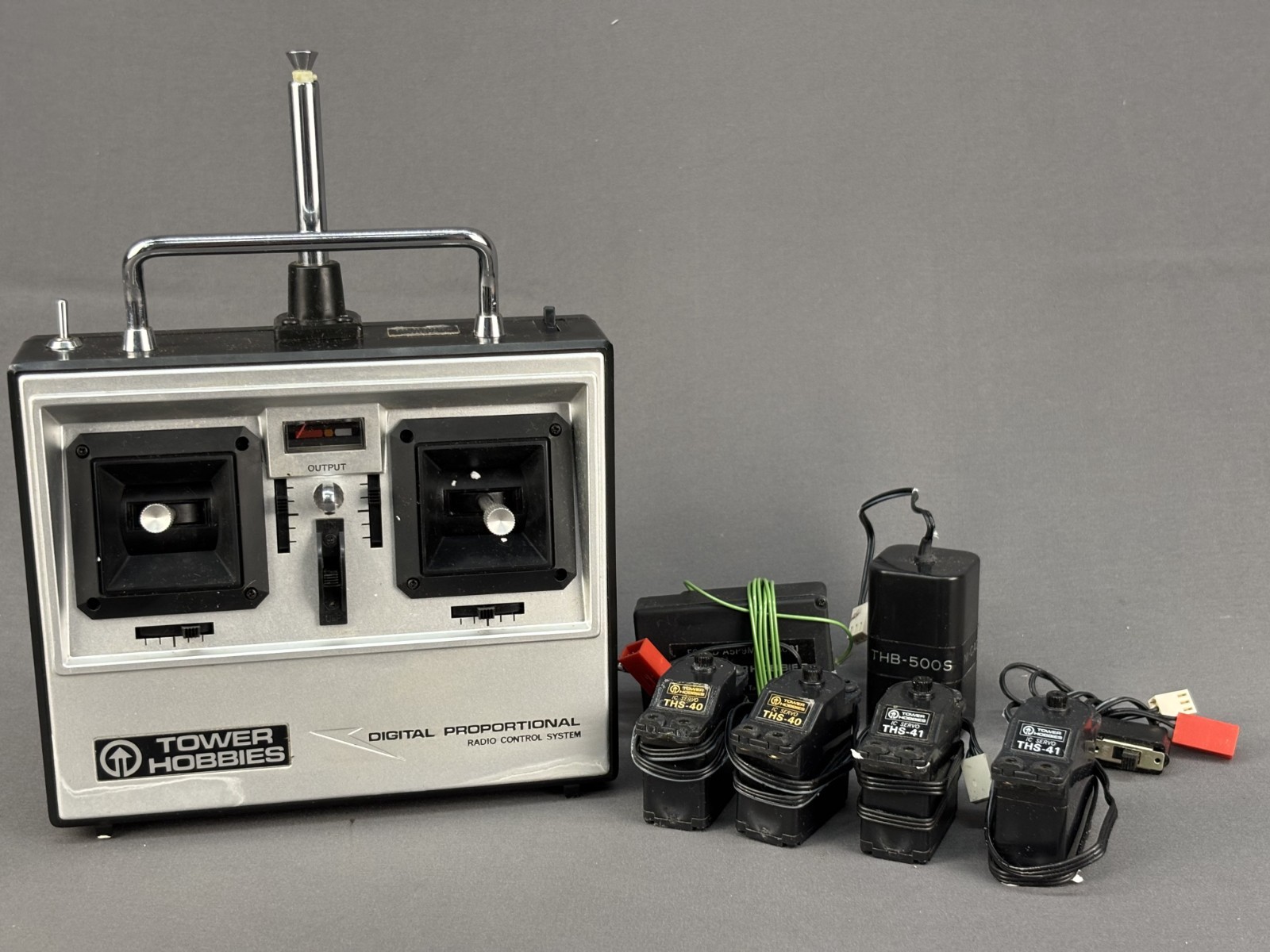 Tower Hobbies Digital Proportional Radio Control System, THT-6,+Servos, UNTESTED