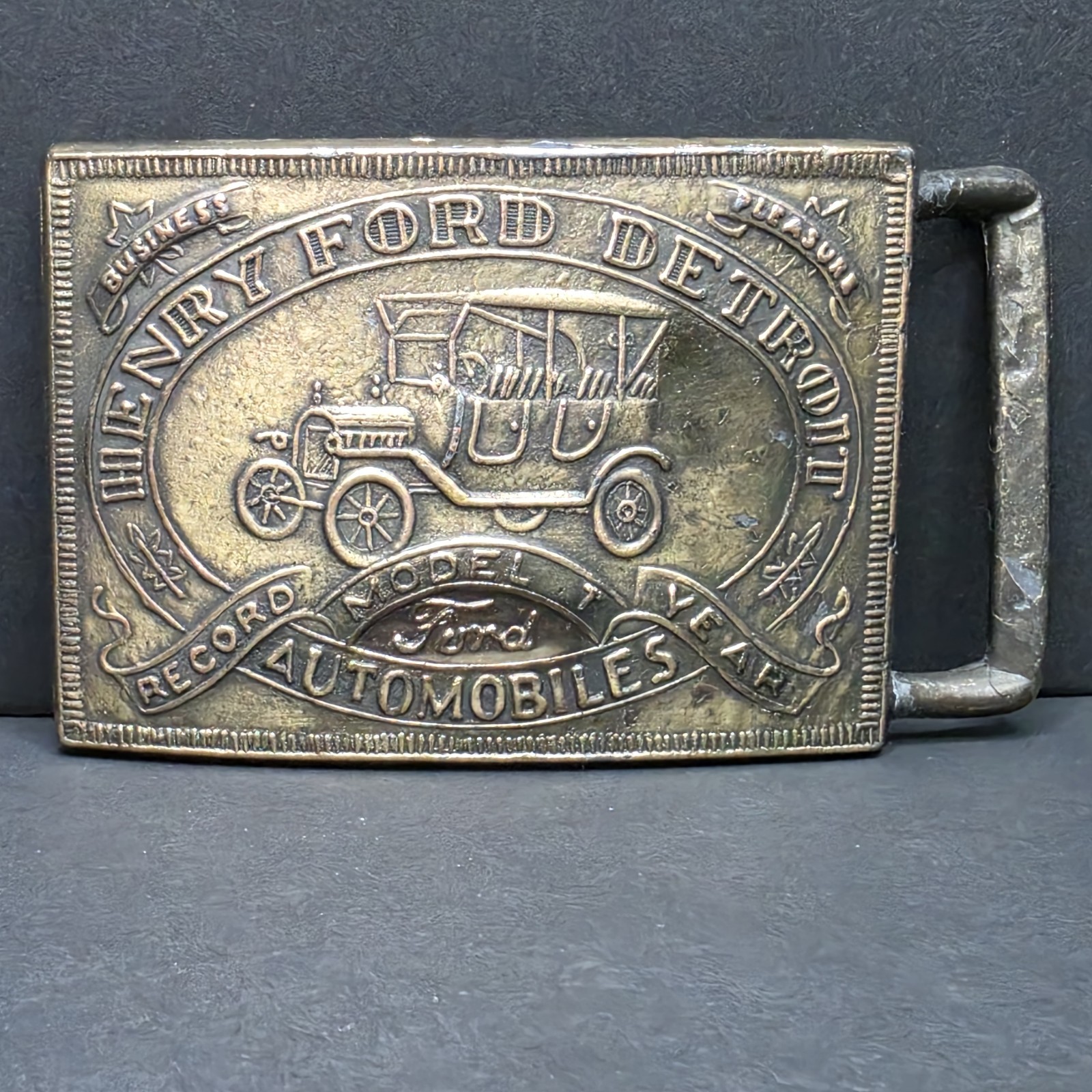 Vintage Ford Model T Antique Car Auto Belt Buckle Heny Ford Auto Detroit NOS Vintage Ford Model T Antique Car Auto Belt Buckle Heny Ford Auto Detroit NOS
