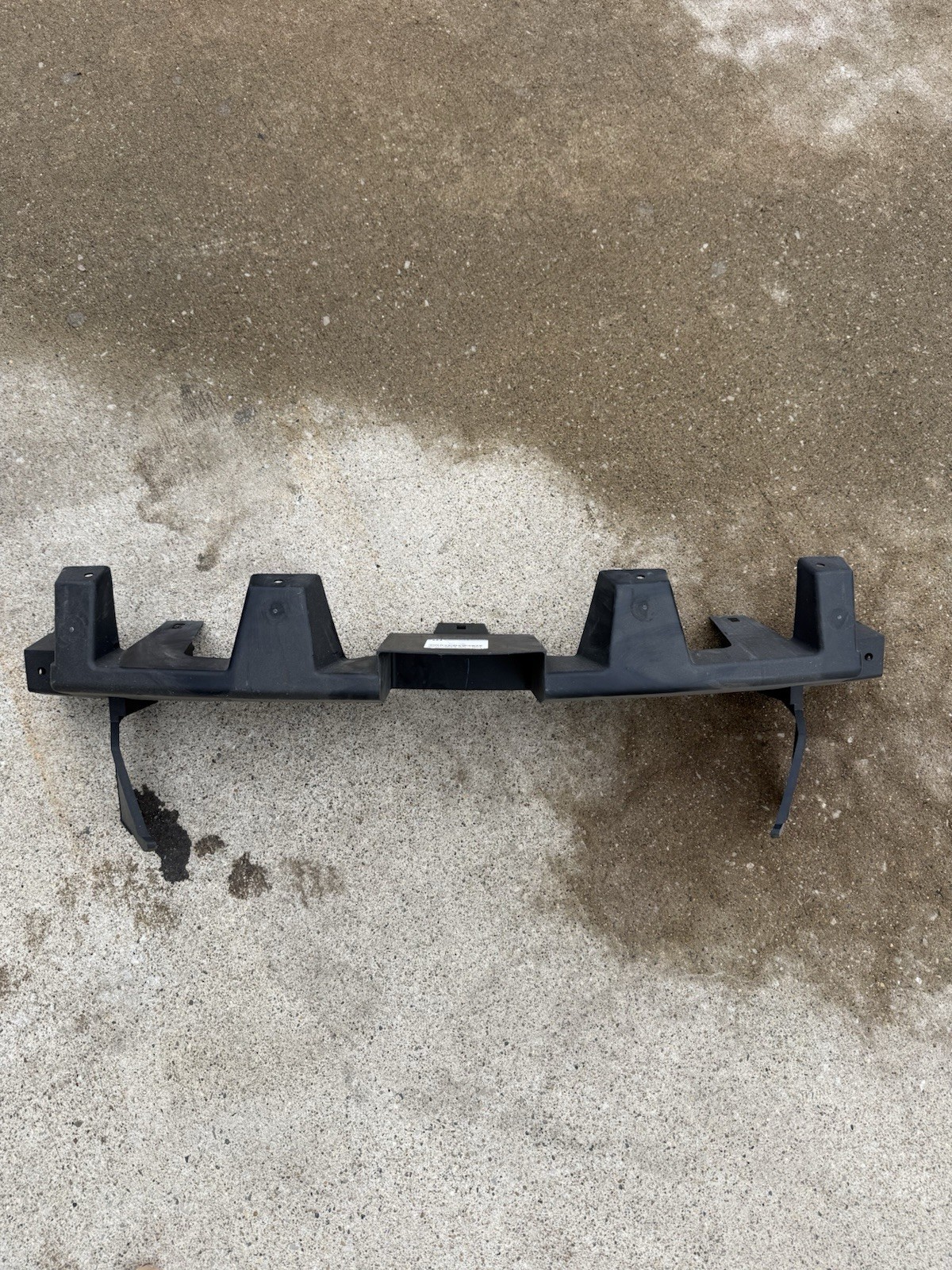 OEM 2011-2013 Dodge Durango Air Inlet Baffle - Mopar 68100243AA