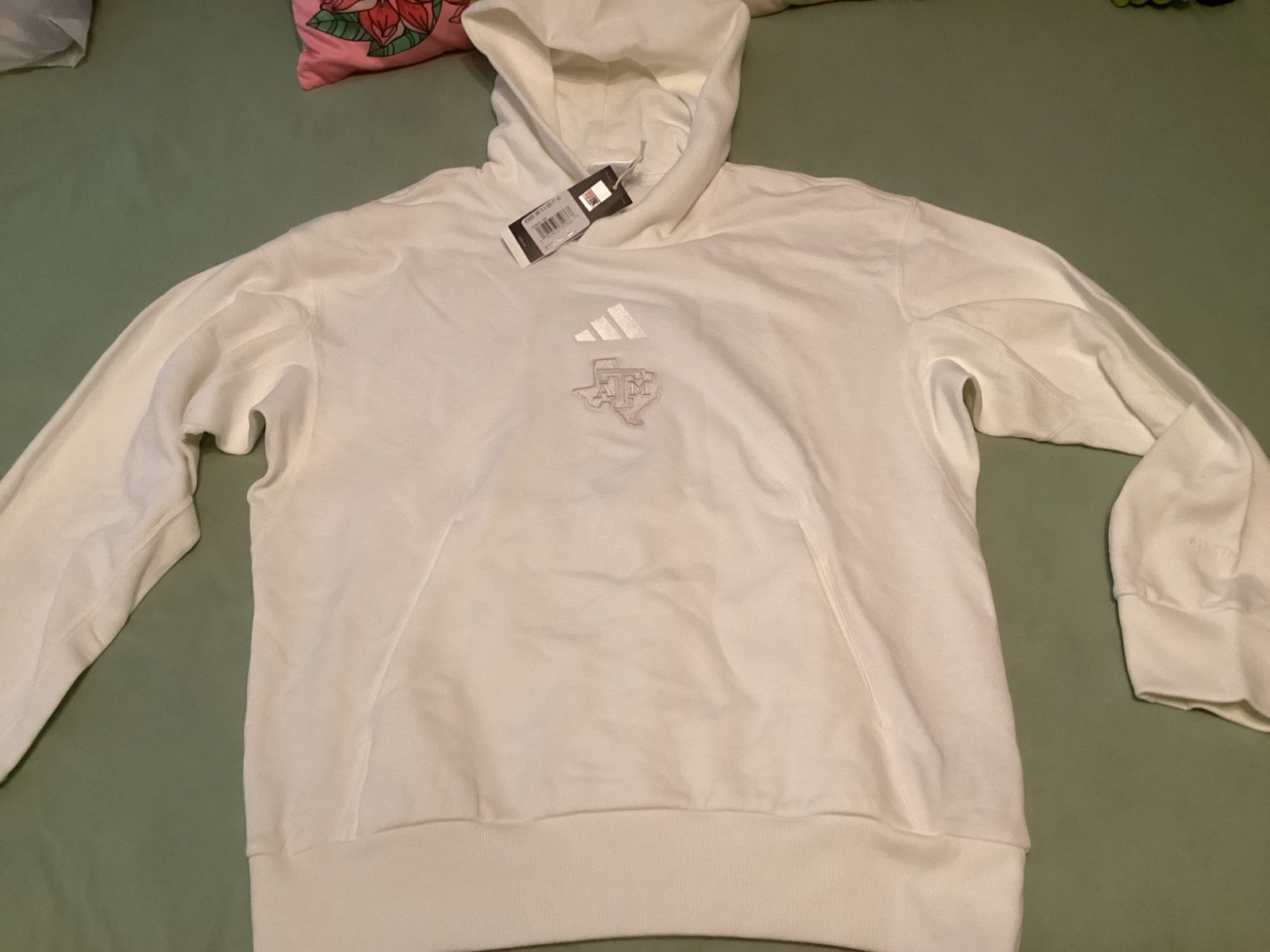 Men\'s Adidas Texas A&M Aggies All SZN white hoodie sz medium NWT Men\'s Adidas Texas A&M Aggies All SZN white hoodie sz medium NWT