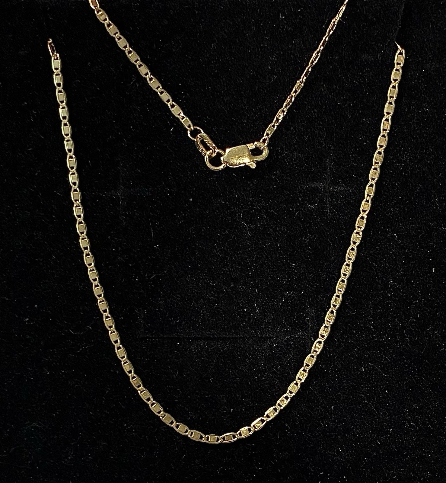 10kt Solid Yellow Gold Valentino Chain Necklace 18in Lobster Clasp Dainty New