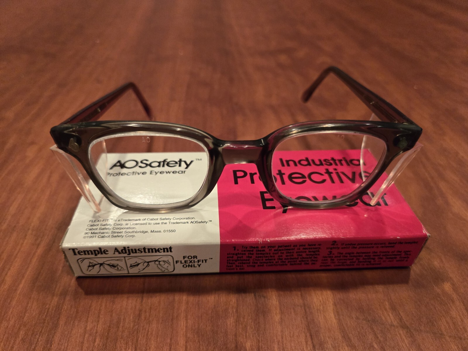 A.O.Clear 46m.m. Safety Glasses ( Vintage) A.O.Clear 46m.m. Safety Glasses ( Vintage)