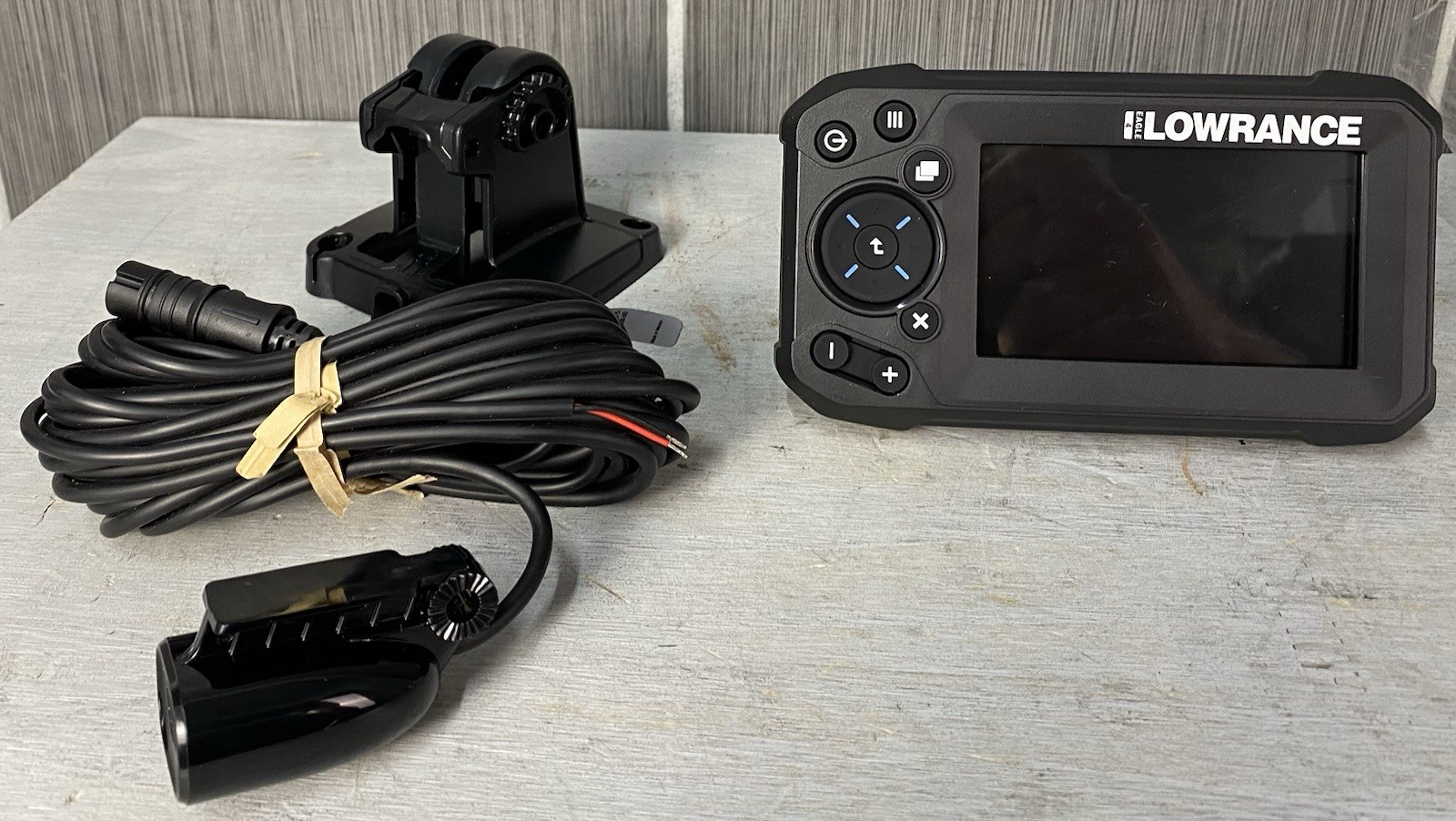Lowrance Eagle 4x Fish Finder 4