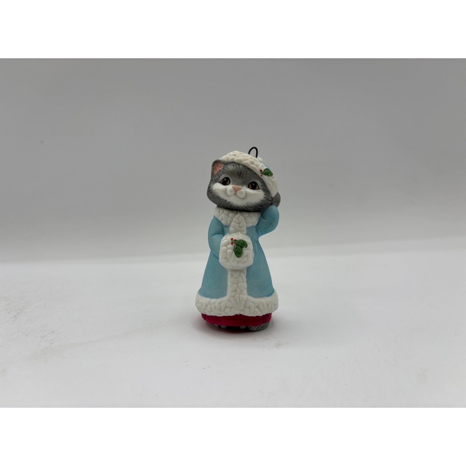 Hallmark Keepsake Ornament 1990 Christmas Kitty Vintage 2nd in Kitty Series Hallmark Keepsake Ornament 1990 Christmas Kitty Vintage 2nd in Kitty Series