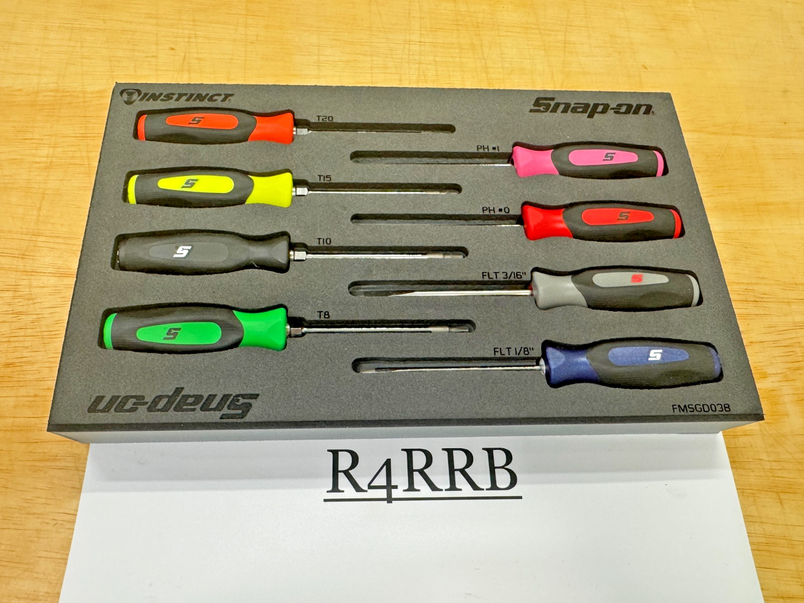 Snap-on Tools USA NEW 8pc MULTI COLOR Mini Grip Screwdriver + Torx Set Foam Rare Snap-on Tools USA NEW 8pc MULTI COLOR Mini Grip Screwdriver + Torx Set Foam Rare