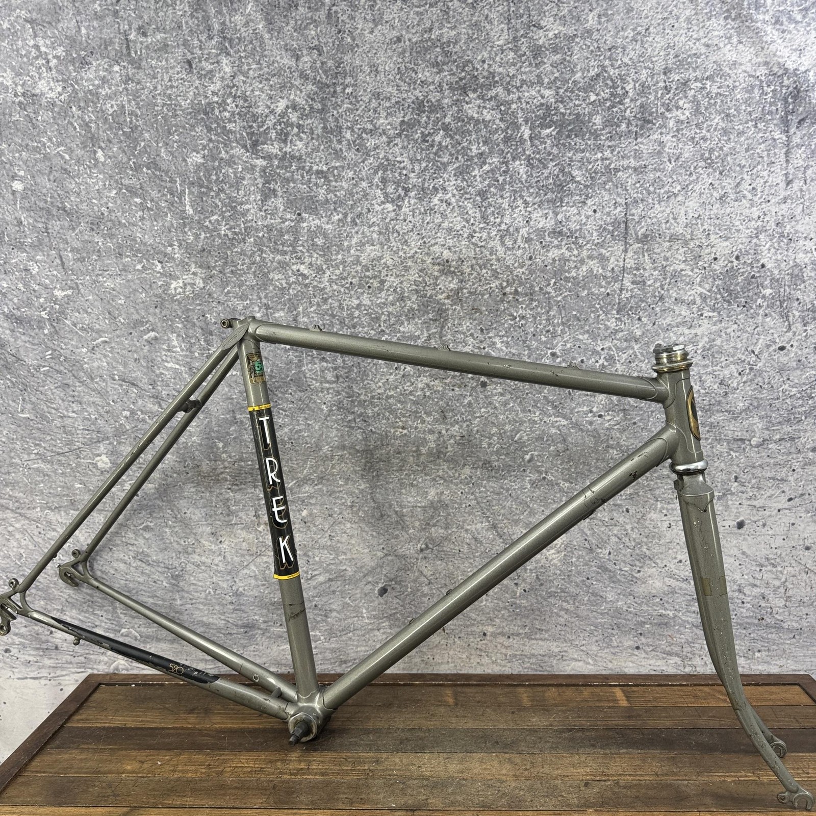 Vintage 1983 Trek 520 Touring Bike Frame 21 in Reynolds Lugged Steel USA 80s 54