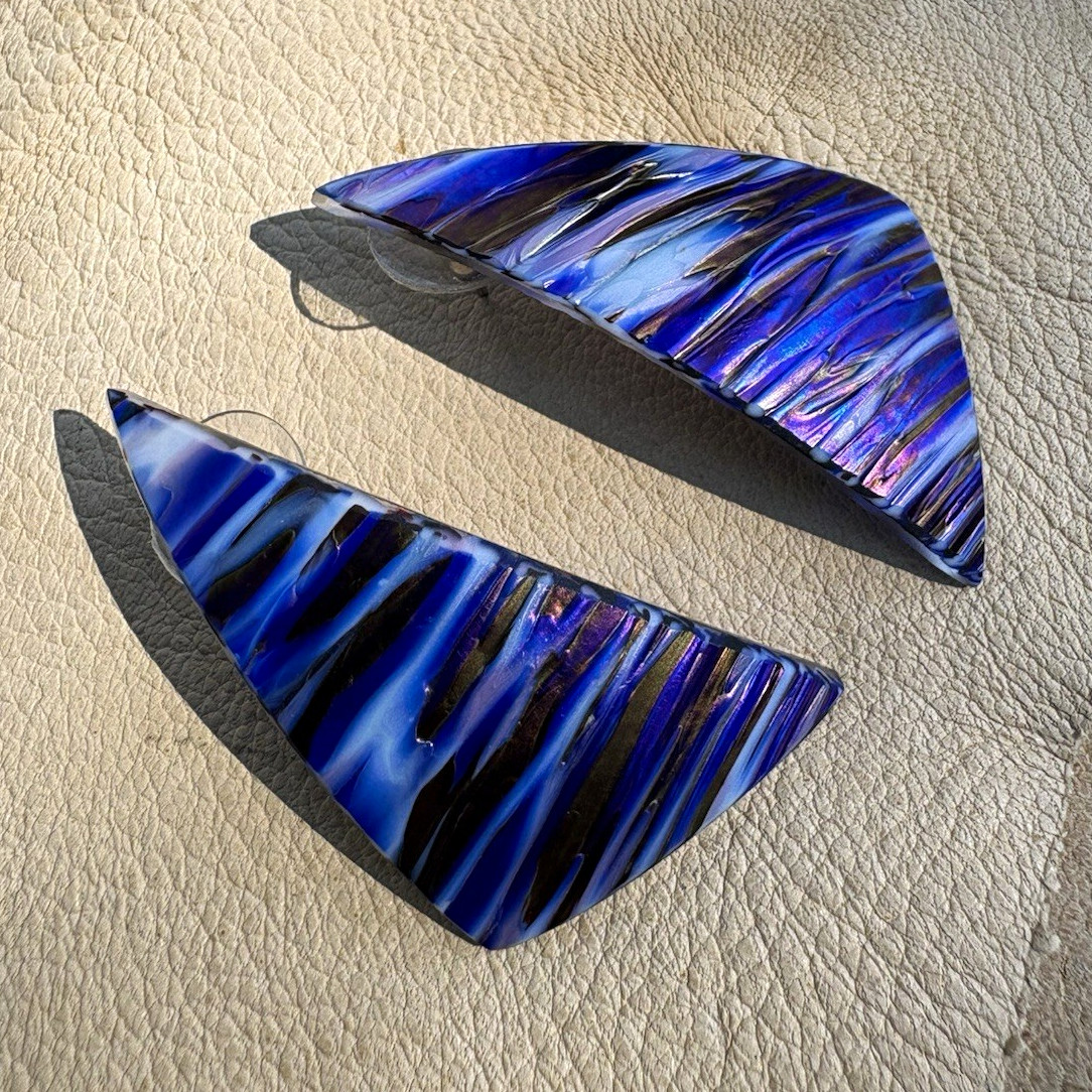 VINTAGE 1990s HANDMADE Glass Earrings Irridescent Blue / Black / White TEXTURED VINTAGE 1990s HANDMADE Glass Earrings Irridescent Blue / Black / White TEXTURED