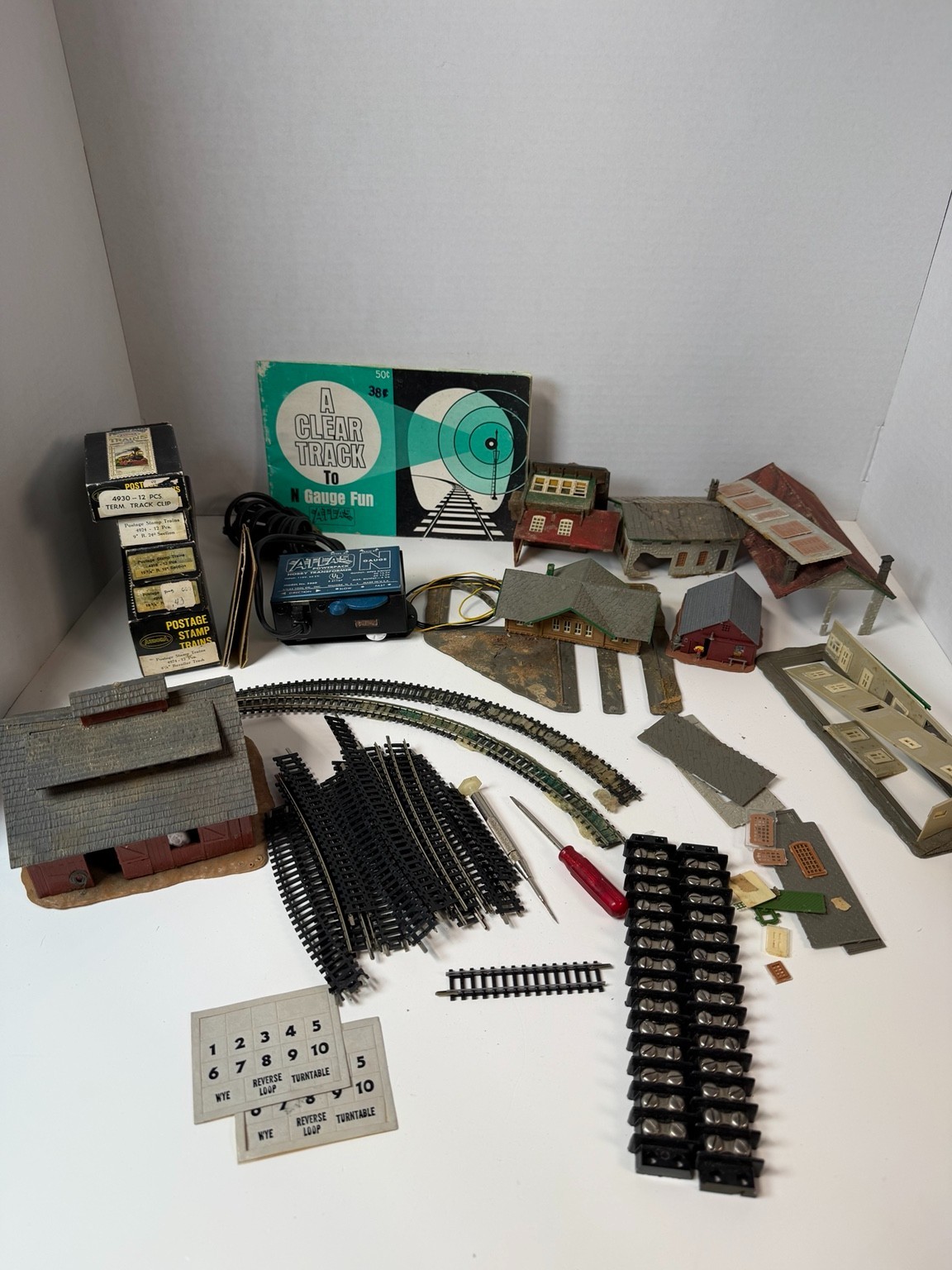 Vintage N Scale Train Parts Lot Aurora Postage Stamp Atlas Trix Track Buildings