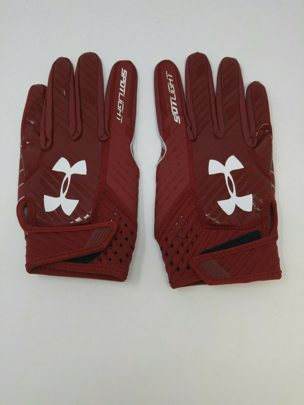 New Under Armour Men\'s Dark Red/Wine Spotlight WR Football Gloves New Under Armour Men\'s Dark Red/Wine Spotlight WR Football Gloves