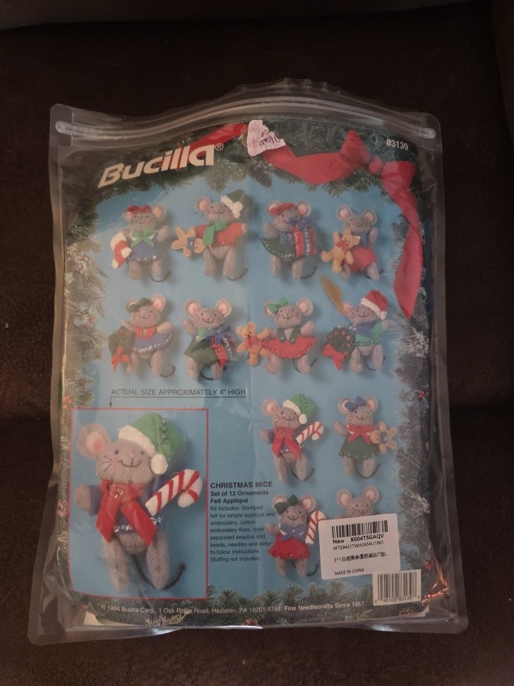 Vintage 1994 Bucilla Felt Christmas Mice Ornaments Applique Kit Set Of 12 83139