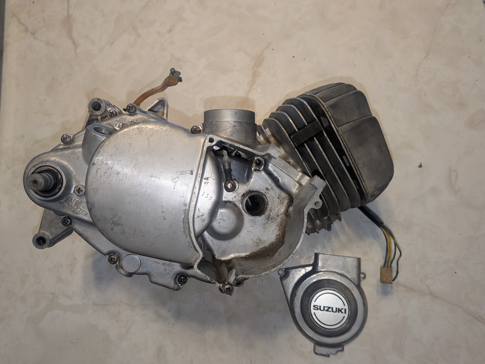 1973- 1977 Suzuki TS 100 Engine Motor