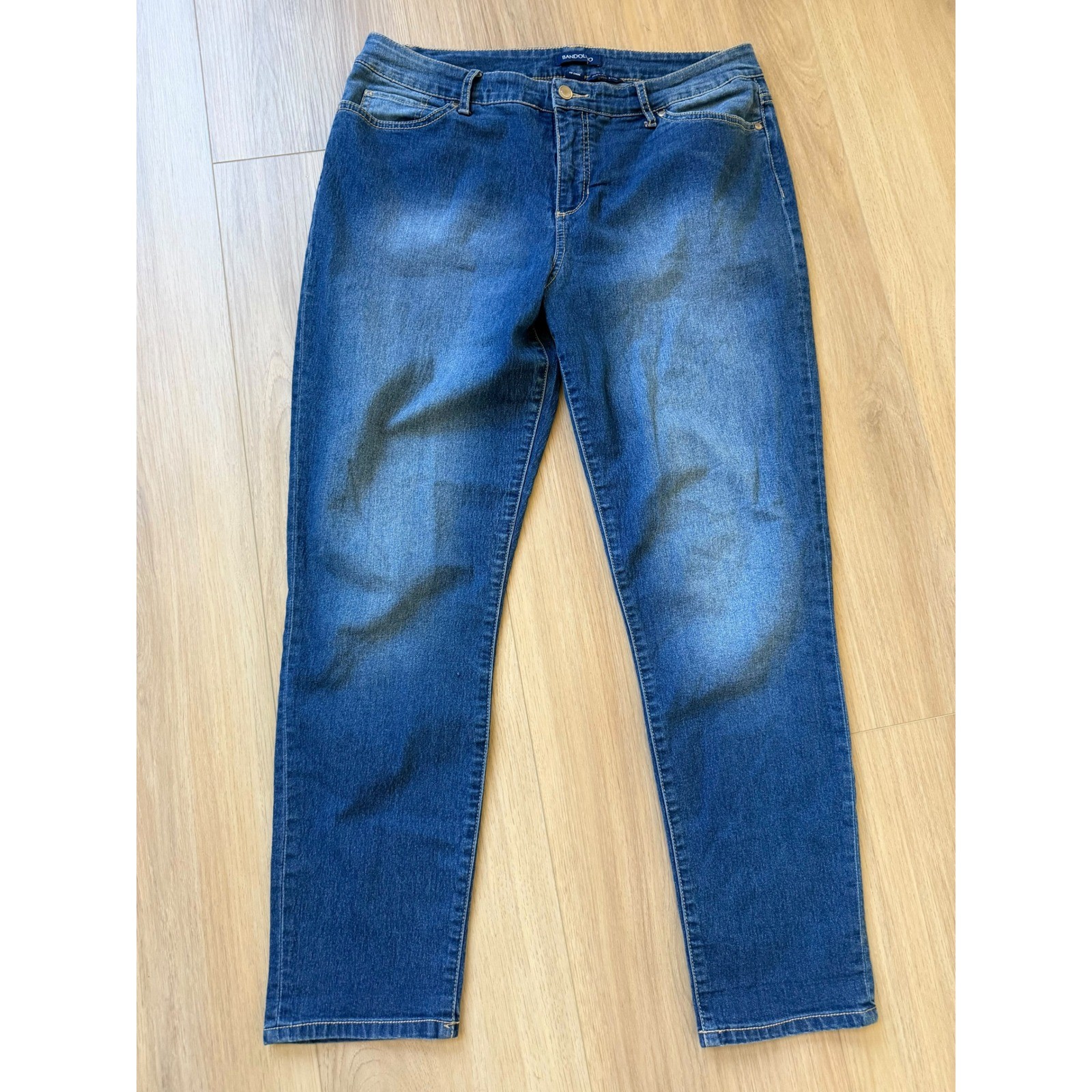 Bandolino Mandie Slim Jeans Womens 12 Blue Denim Medium Wash Stretch Slim Leg Bandolino Mandie Slim Jeans Womens 12 Blue Denim Medium Wash Stretch Slim Leg