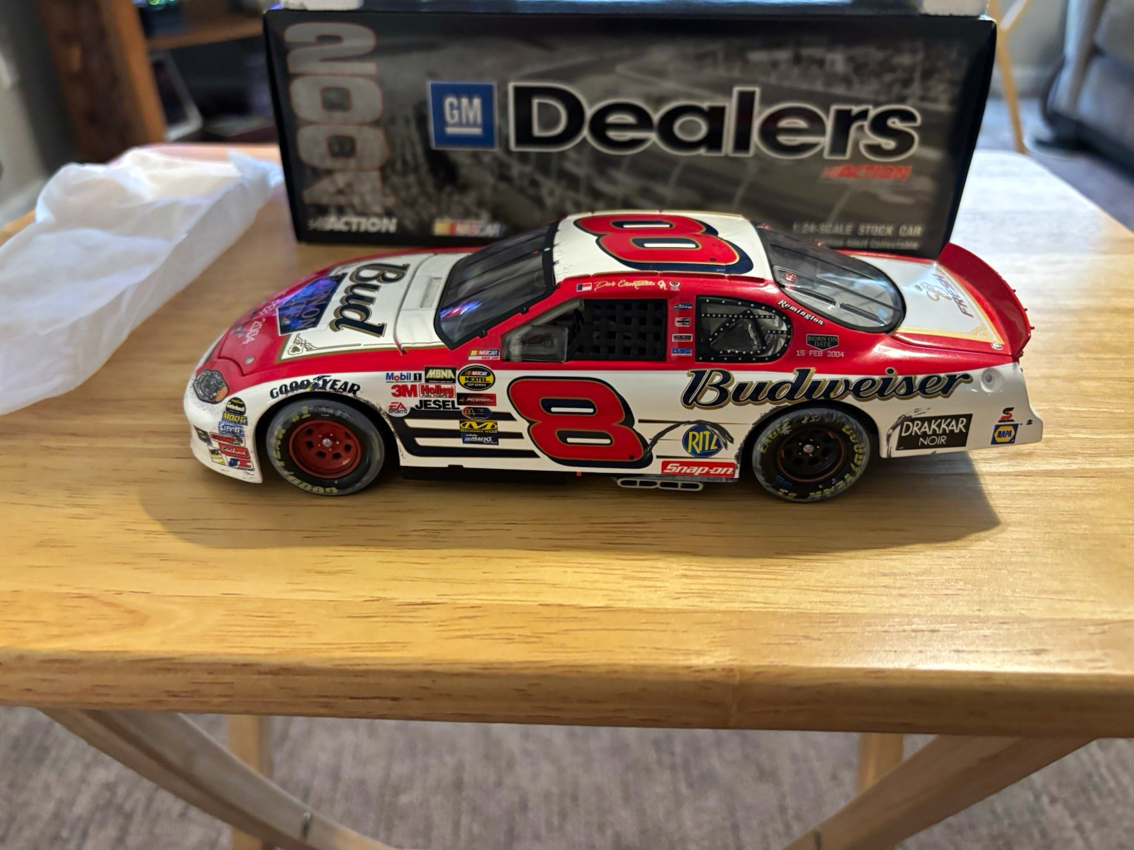 Dale Earnhardt Jr 2004 Daytona 500 winner 1/24 action.