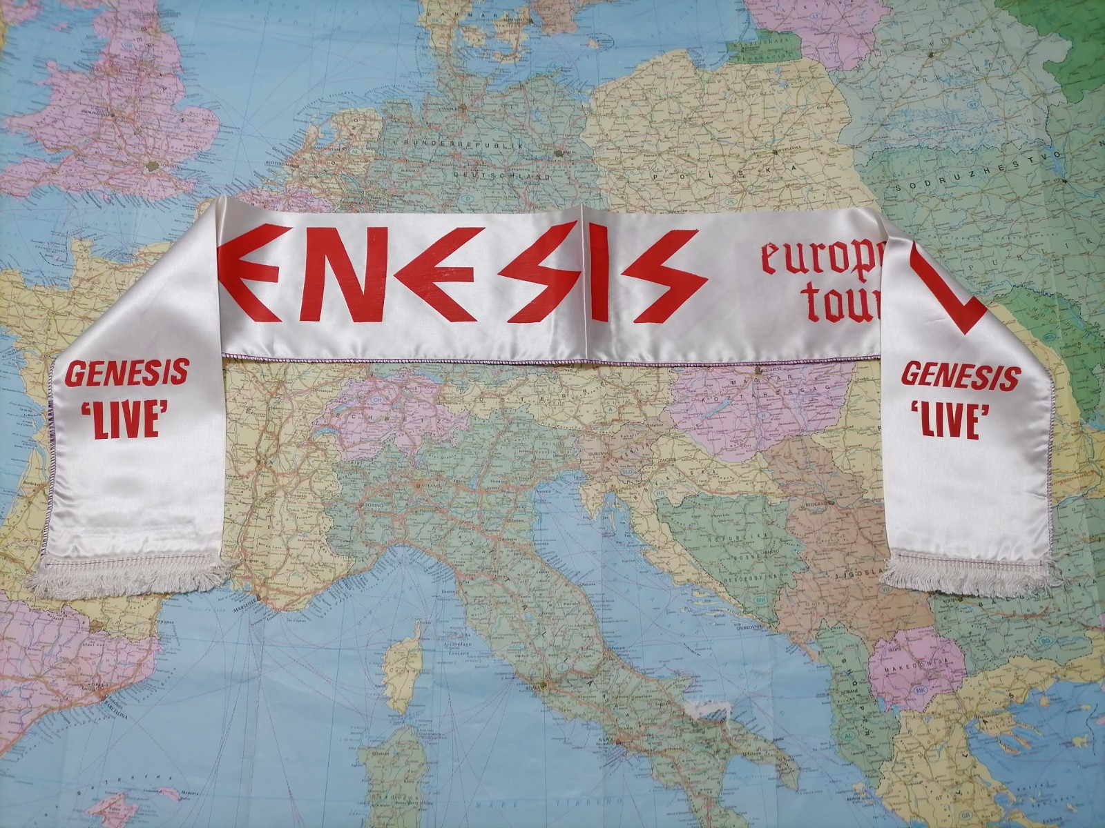 GENESIS  Three Side Live tour 82  , Vintage Memorabilia Sciarpa Concerto 1982
