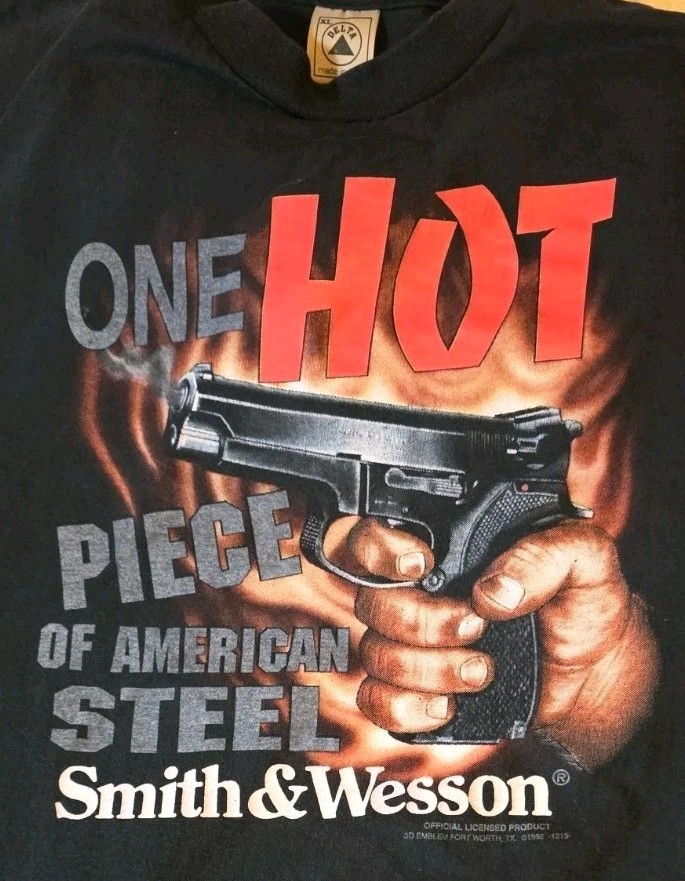VTG 1992 Smith & Wesson 3D Emblem Shirt One Hot Piece American Steel 90s XL Rare