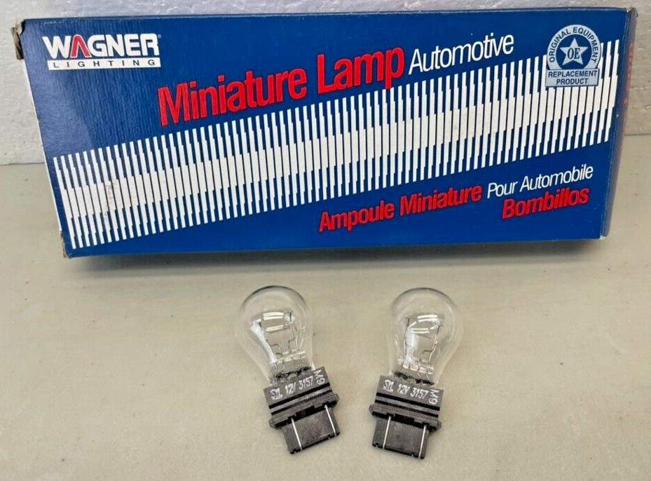 2x WAGNER NOS Clear Back Up Reverse Light Bulb VINTAGE, Incandescent # 3157 SA