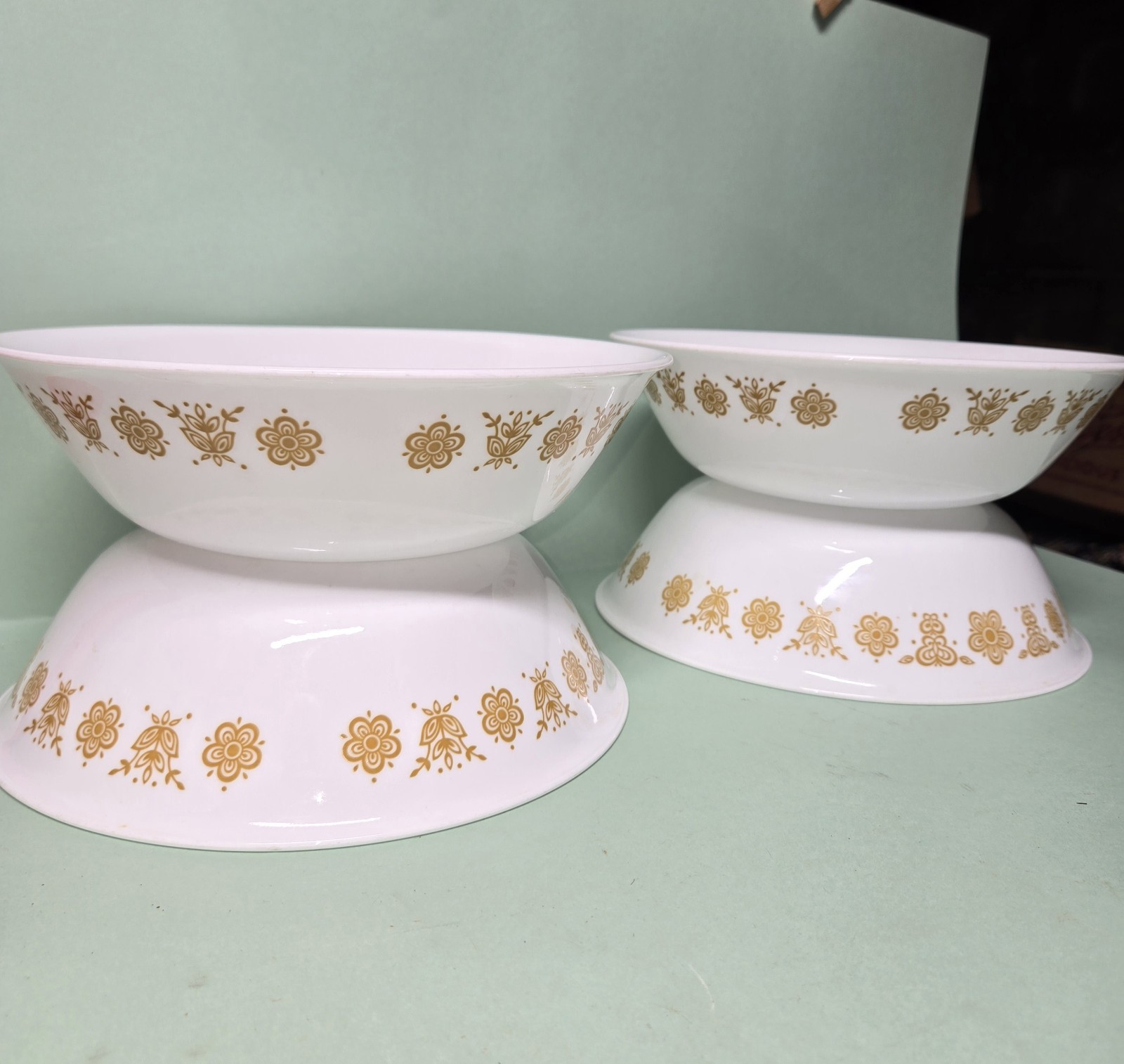 4 Vintage MCM Corelle Corning BUTTERFLY GOLD 8.5 4 Vintage MCM Corelle Corning BUTTERFLY GOLD 8.5