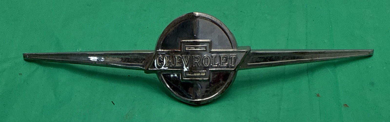 Original 1934-35-36 Chevrolet Car & 1934-1936 Chevy Truck Grill Emblem Badge