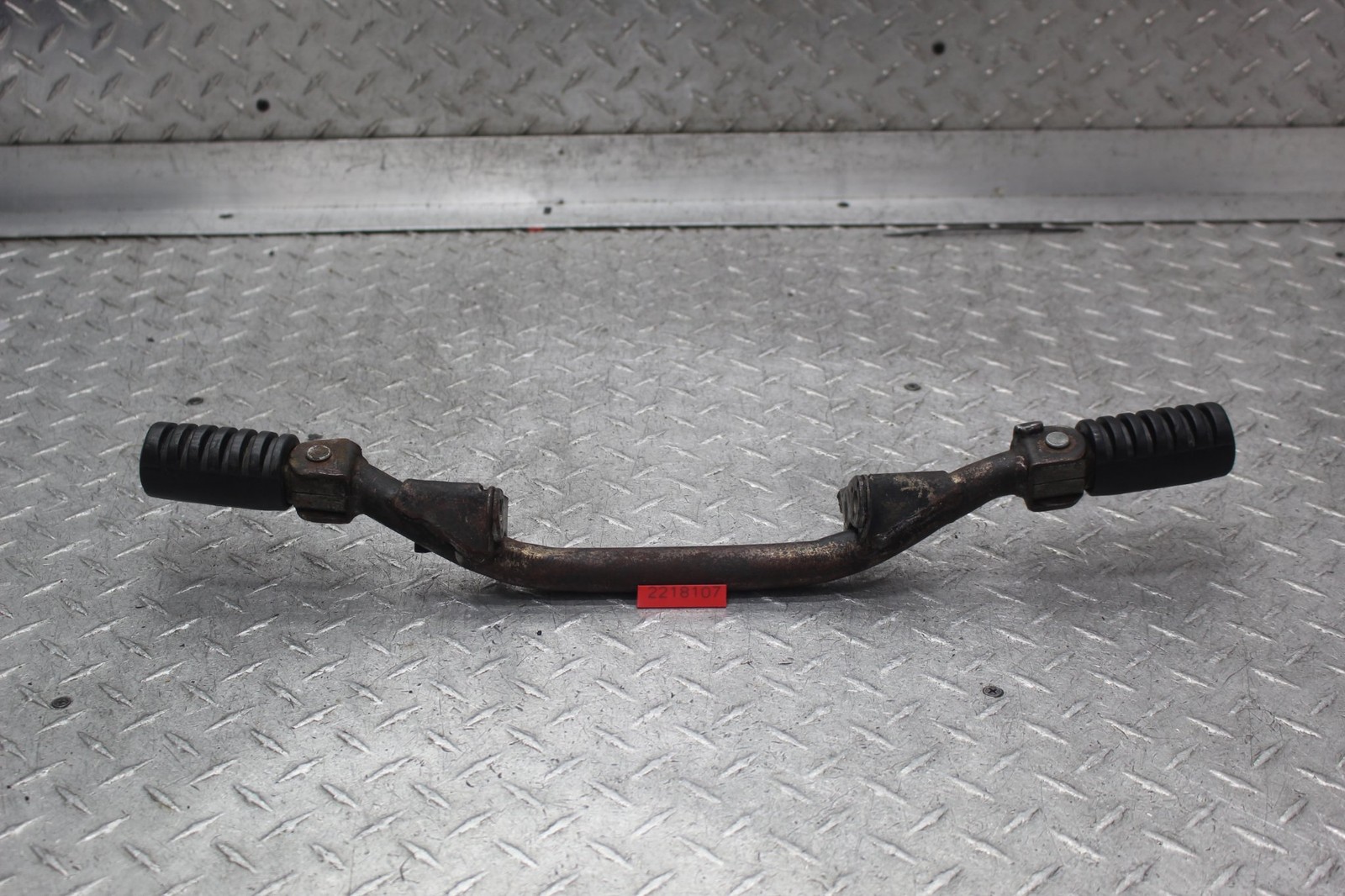 1973 YAMAHA DT 125 FRONT RIDER FOOT PEGS REST FOOTREST SET 214-27411-00-00