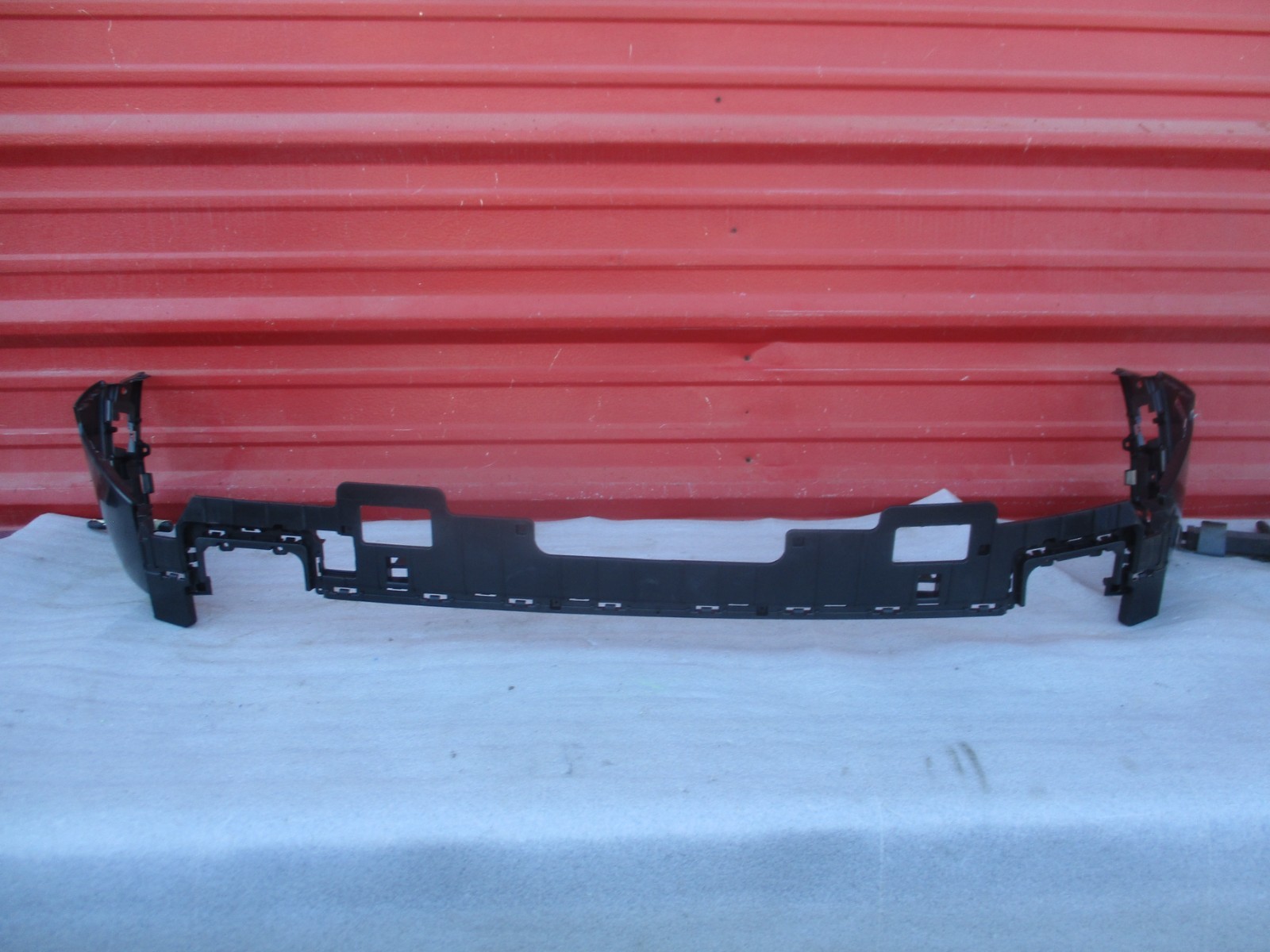 2027 KIA TELLURIDE X Line FRONT  BUMPER COVER OEM 26 27   (no shipping)