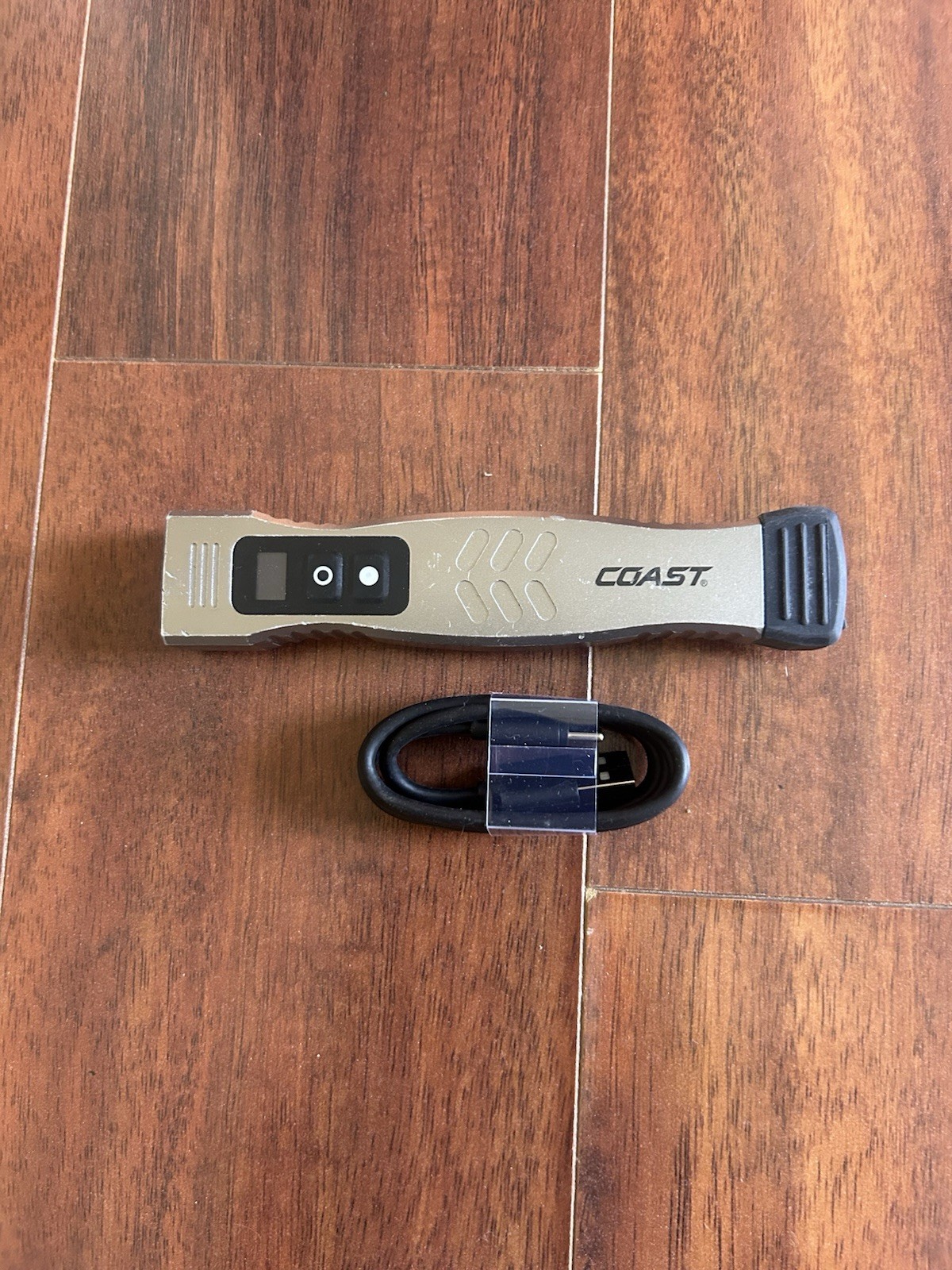 Coast Slayer Elite 1500 Lumen Rechargeable LED Flashlight/laser Coast Slayer Elite 1500 Lumen Rechargeable LED Flashlight/laser
