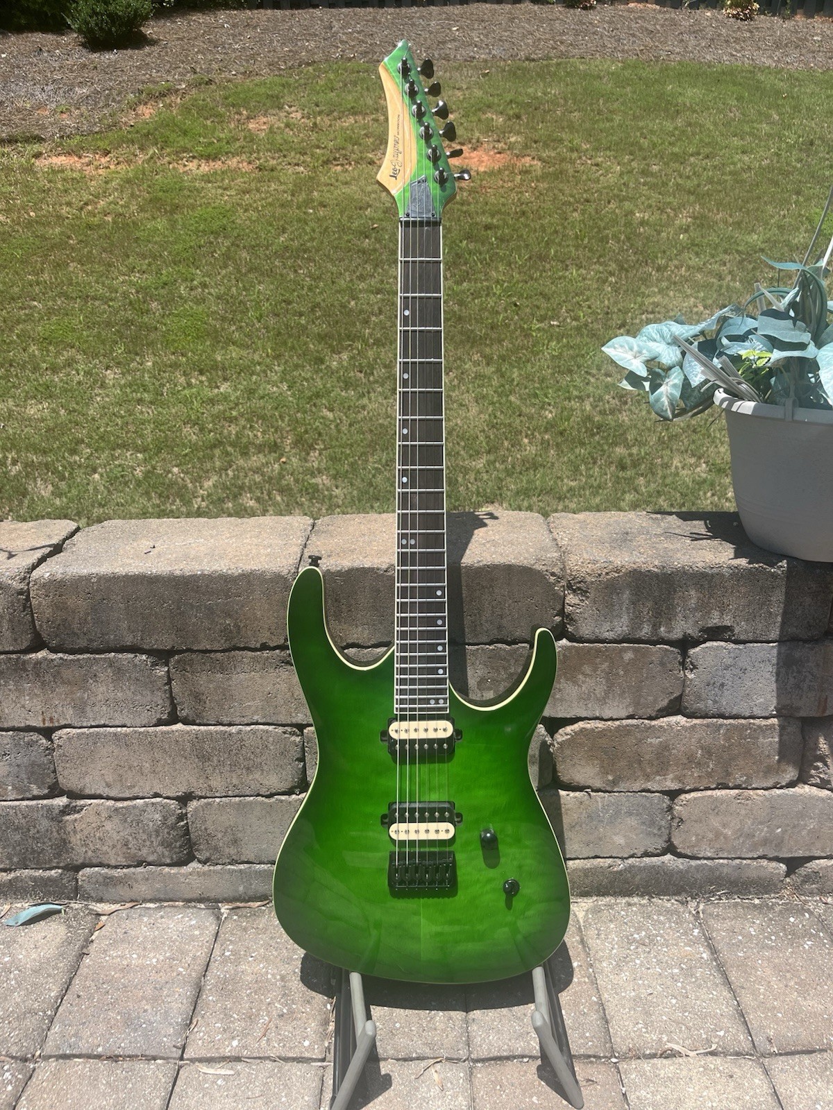 Open Box Leo Jaymz Monsoon Electric Guitar 