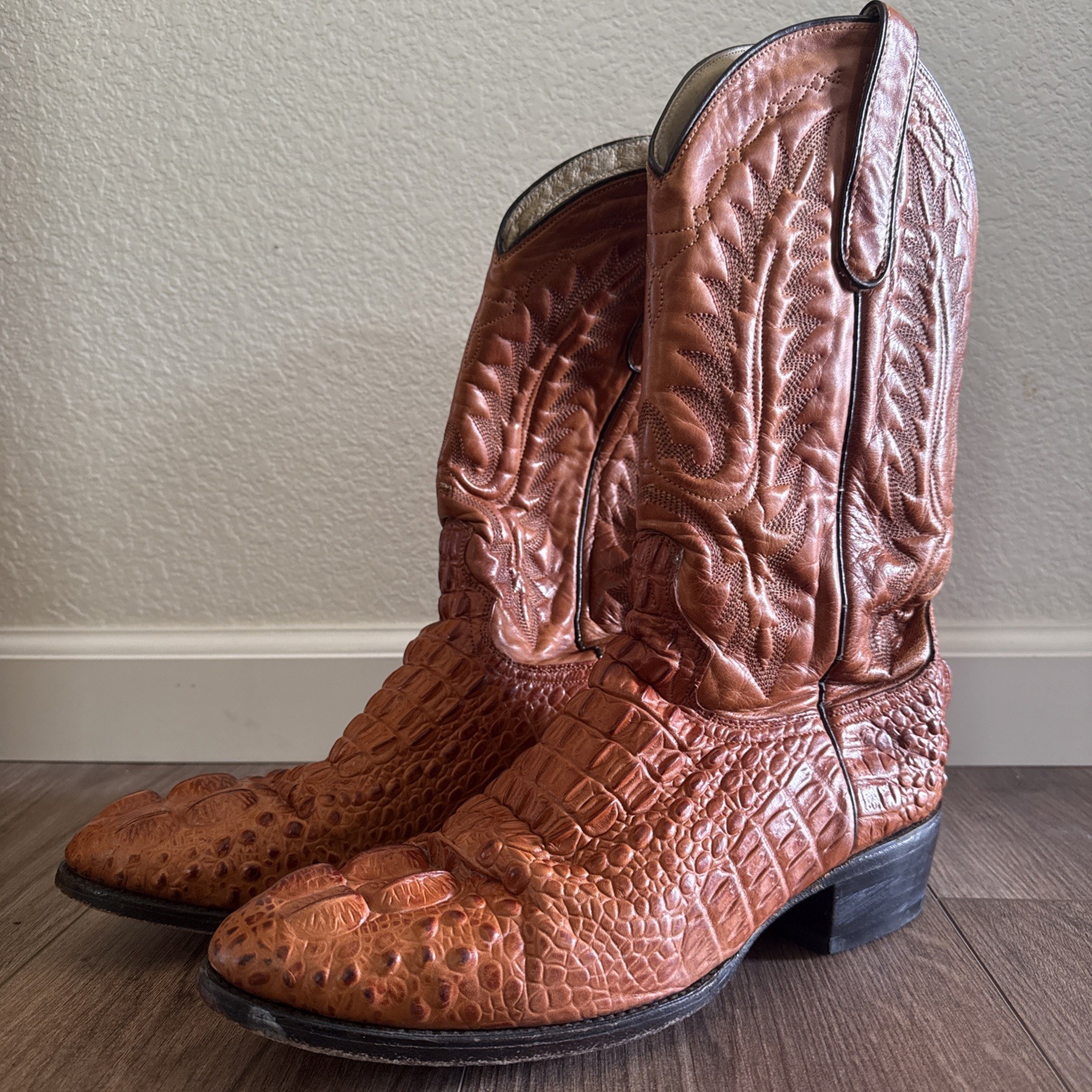 Vtg Dan Post Mens Leather Western Alligator Boot 10 D DP 3345 R Brown Vtg Dan Post Mens Leather Western Alligator Boot 10 D DP 3345 R Brown