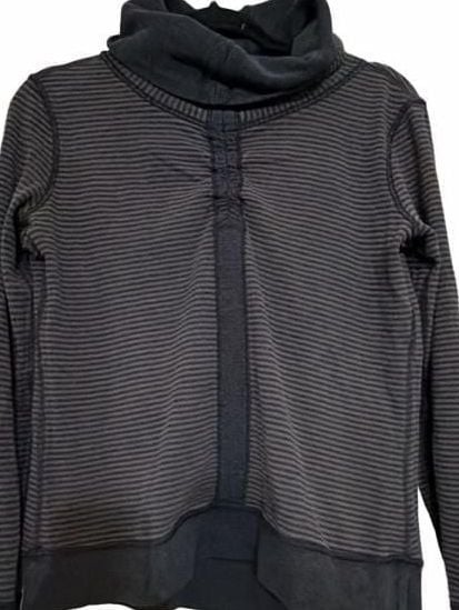 Lululemon In A Cinch Reversible Cowl Turtleneck Long Sleeve Pullover Gray Stripe