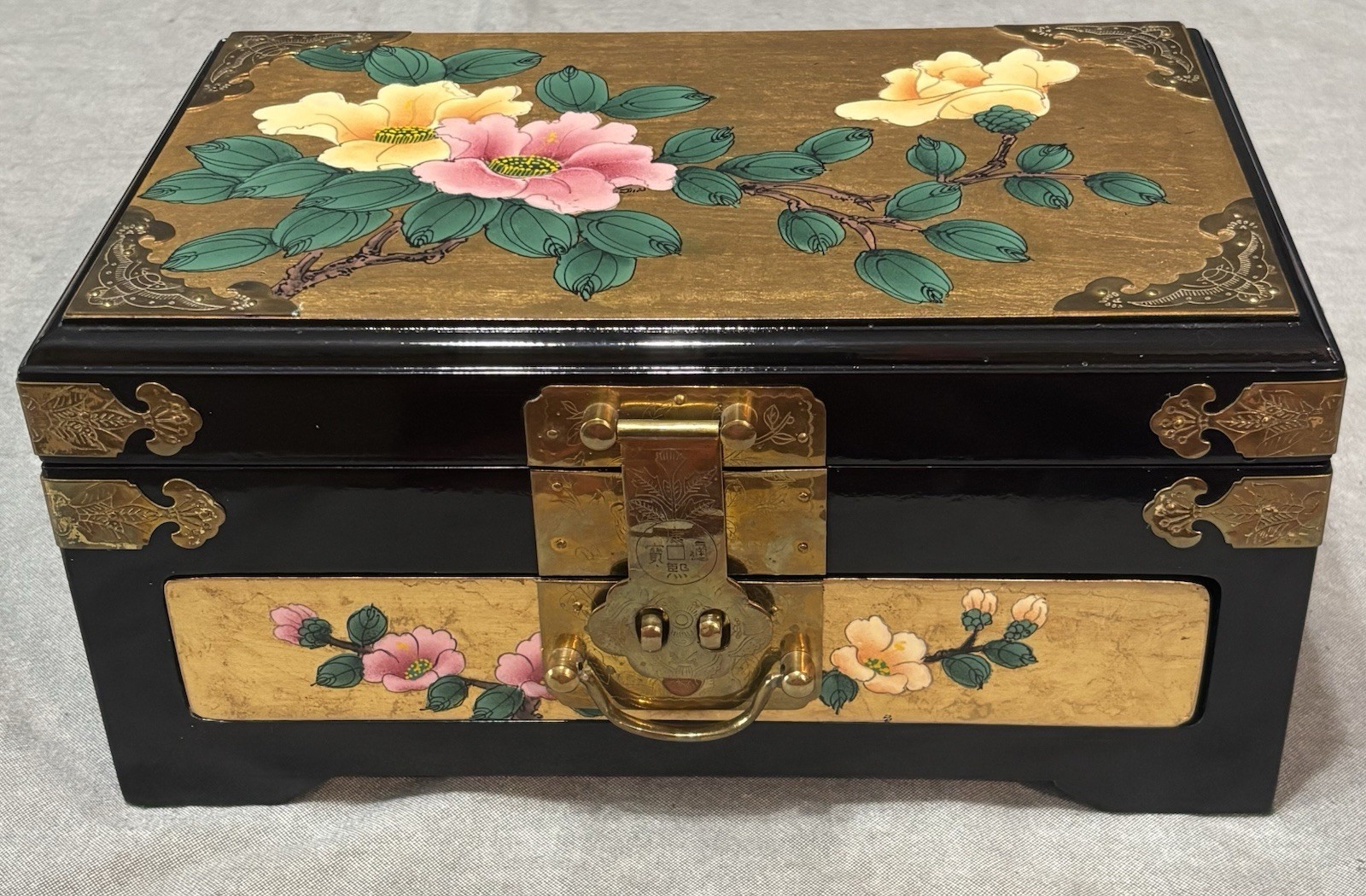 Vintage Asian-Style Black Lacquer Jewelry Chest With Two-Tier Design Vintage Asian-Style Black Lacquer Jewelry Chest With Two-Tier Design
