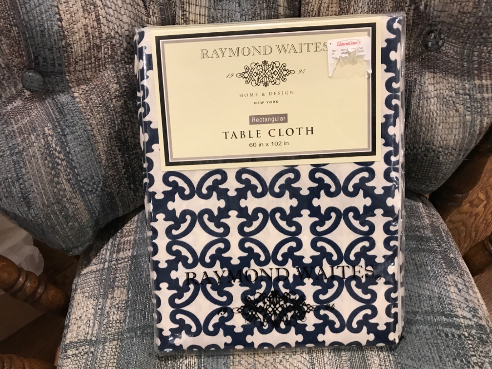 RAYMOND WAITES   Print 60 x 102  Tablecloth NWT