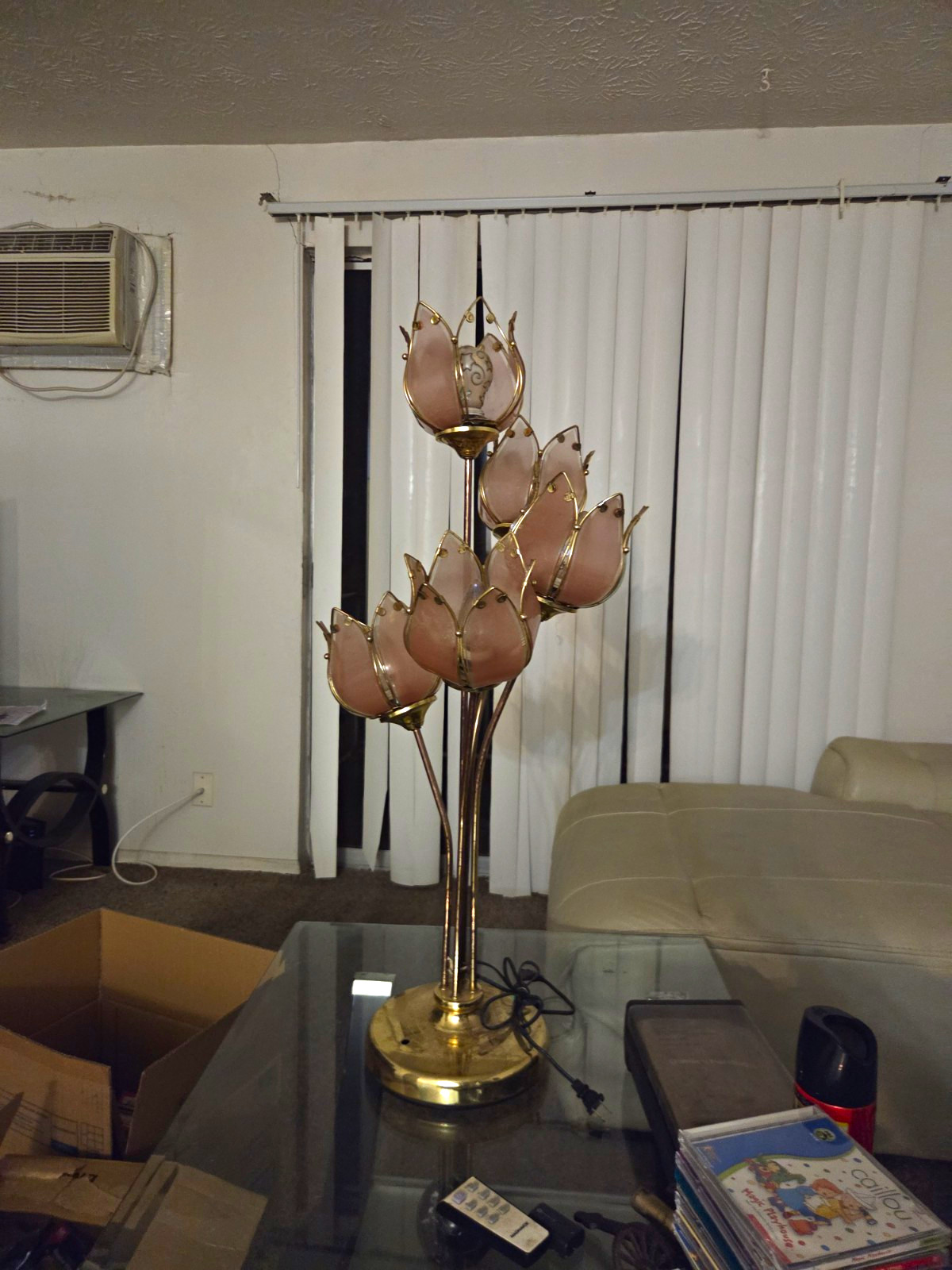 vintage Italian Floral Glass and Brass Tulip Table Lamp, 1970s red description vintage Italian Floral Glass and Brass Tulip Table Lamp, 1970s red description