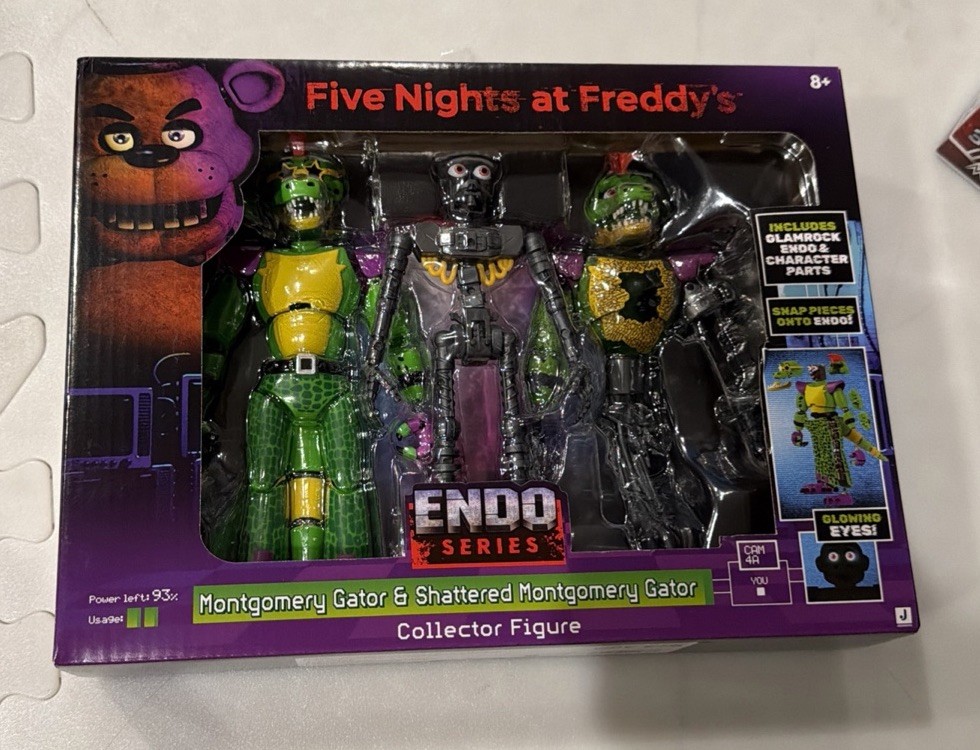 Jazwares Five Nights at Freddy\'s Endo Series Set Glamrock Endo Glowing Eyes FNAF