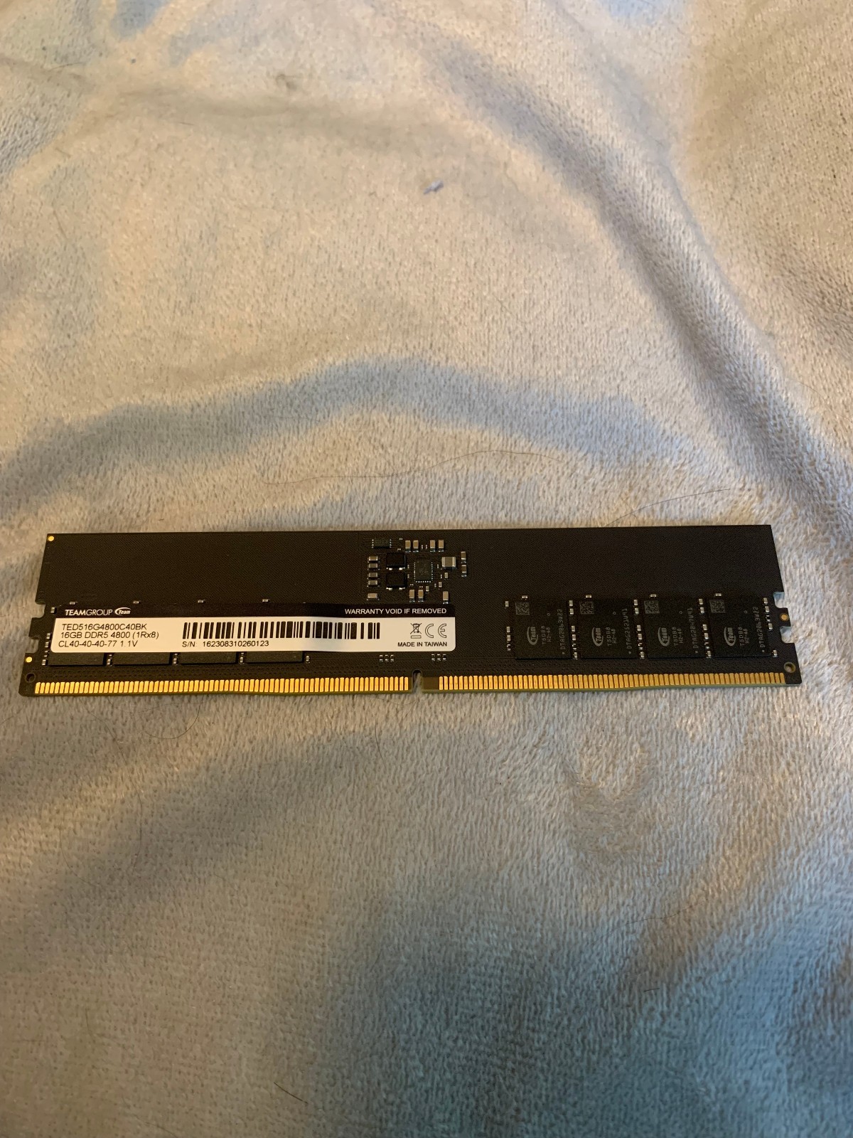 TeamGroup ELITE 16GB DDR5 RAM 4800MHz Desktop Memory (TED516G4800C40BK)