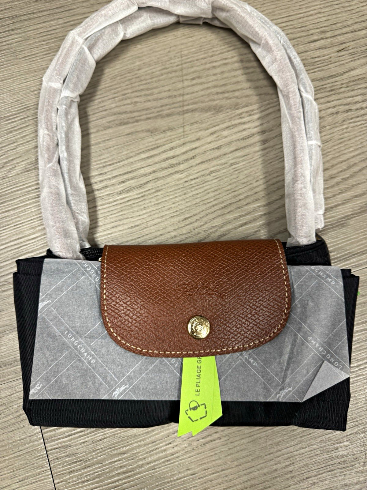 Longchamp Le Pliage Medium Black Tote Brown Leather Handles Fold Zip Snap