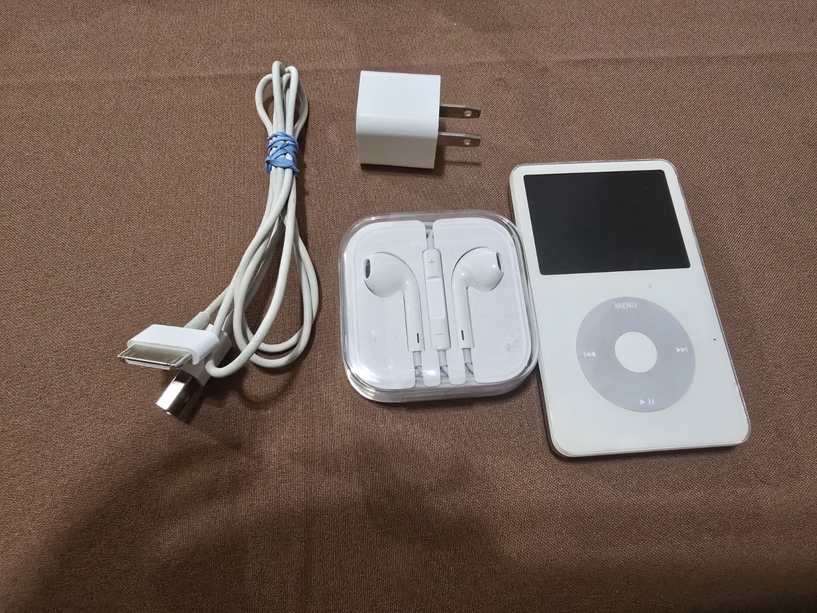 Apple iPod A1136 30GB Tested Working Read Descriptio Apple iPod A1136 30GB Tested Working Read Descriptio