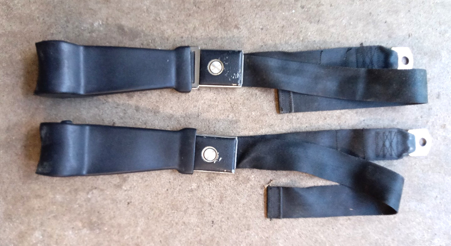 Vintage 1967 Ford Mustang Cougar Deluxe Seat Belt Retractors Black