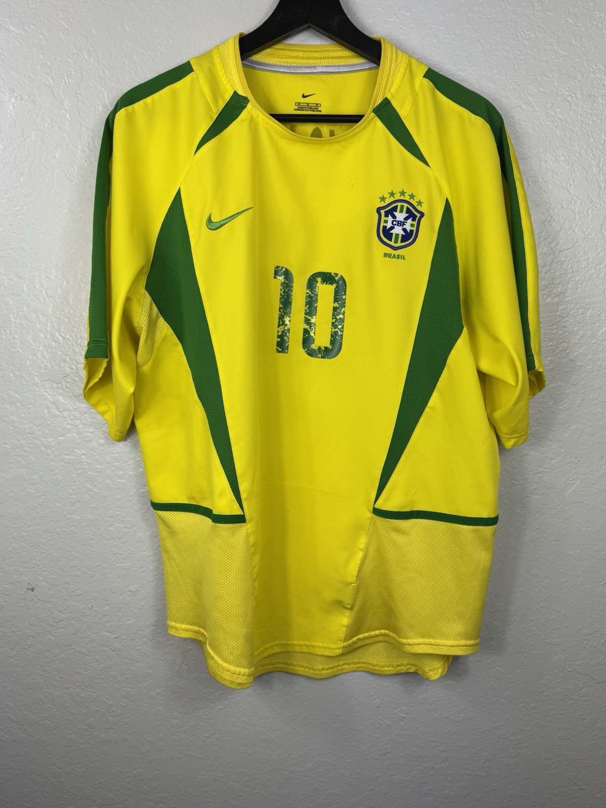 Authentic Nike Brazil 2002/04 Rivaldo #10 Football Shirt Yellow Medium