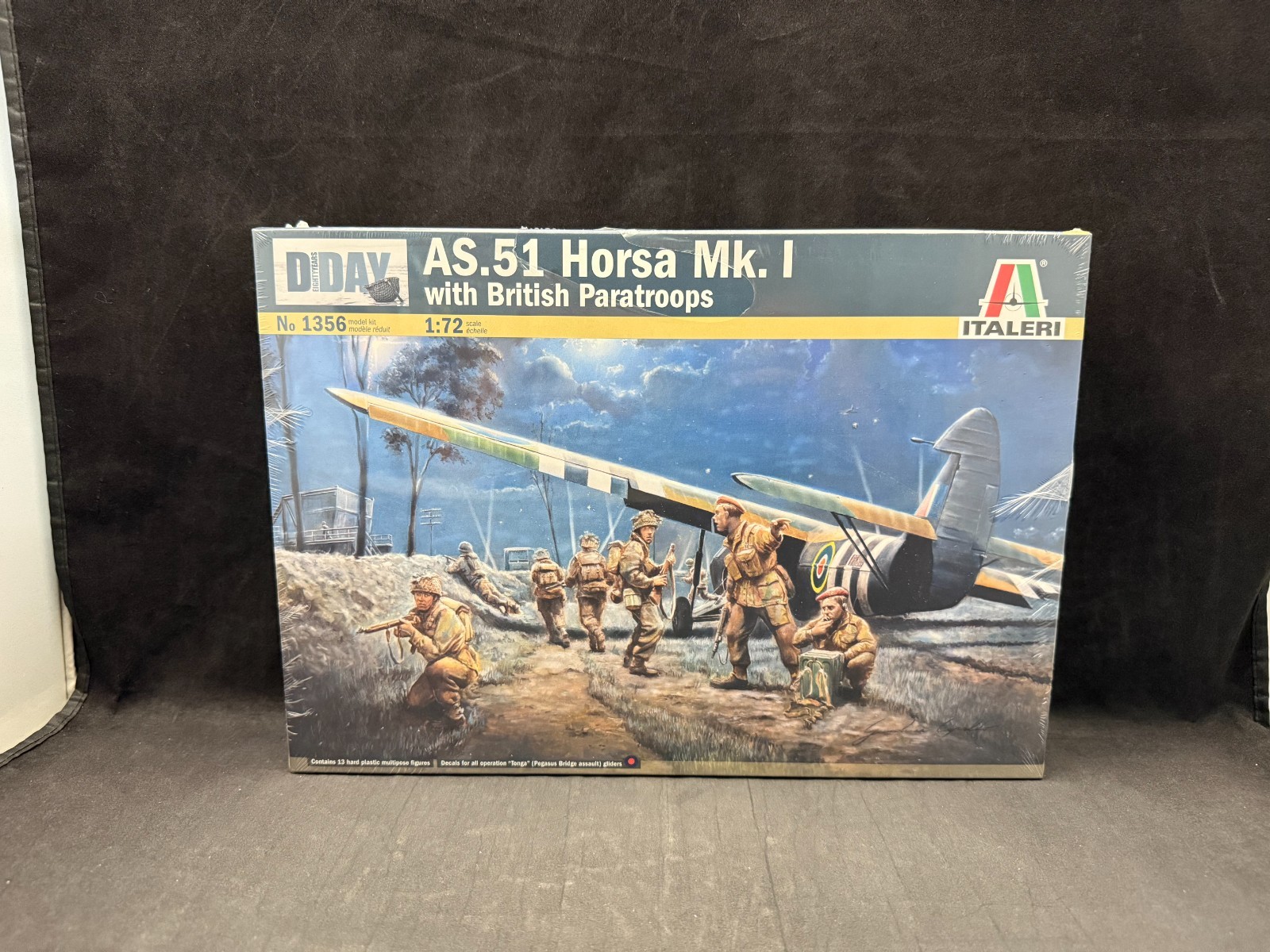 Italeri AS.51 Horsa Mk. I w/British Paratroops 1:72 Scale Plastic Model Kit 1356