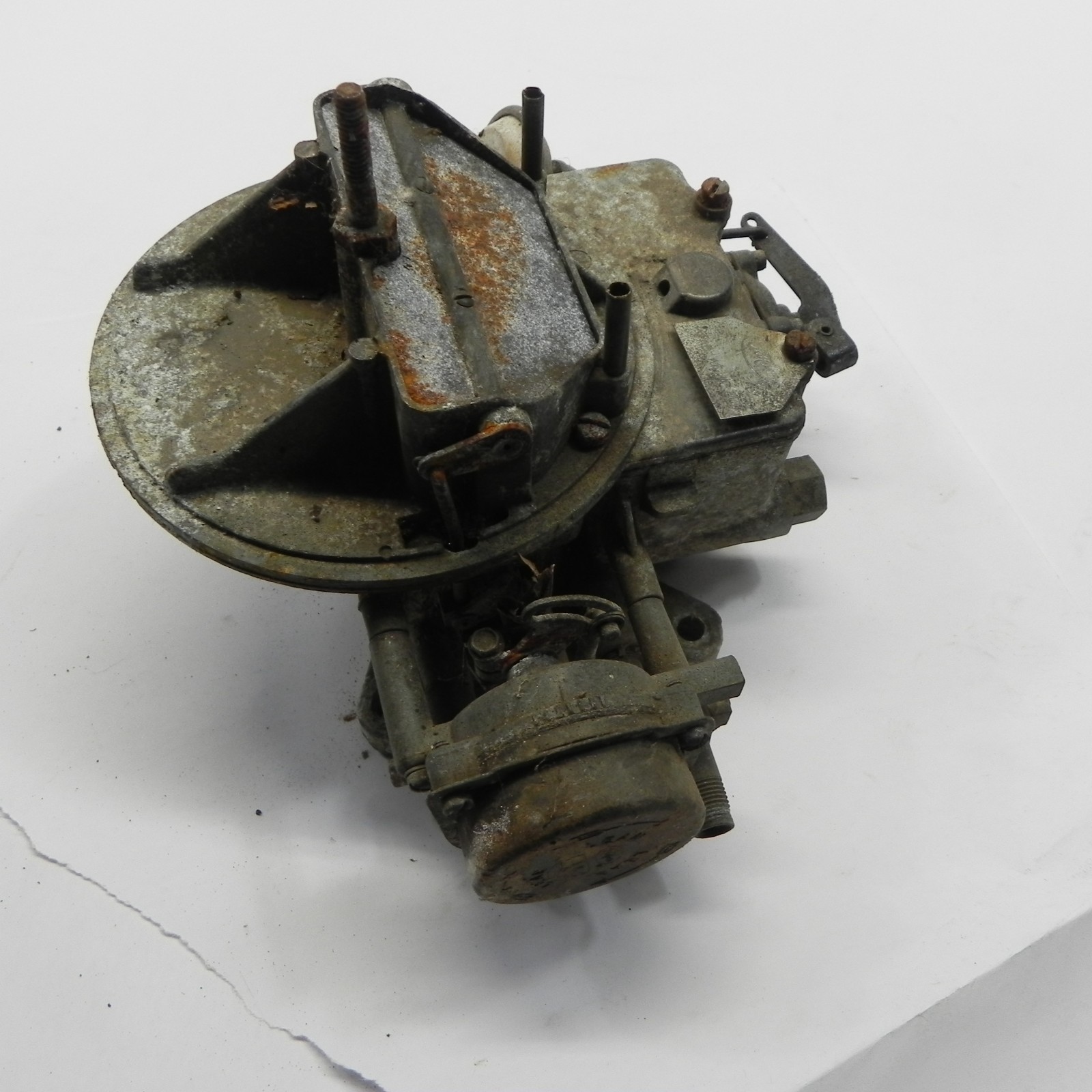 1957-62 FORD V8 FOMOCO C2AE-AF 2BBL CARBURETOR CORE SIEZED AUTOLITE 2100 USED 1957-62 FORD V8 FOMOCO C2AE-AF 2BBL CARBURETOR CORE SIEZED AUTOLITE 2100 USED