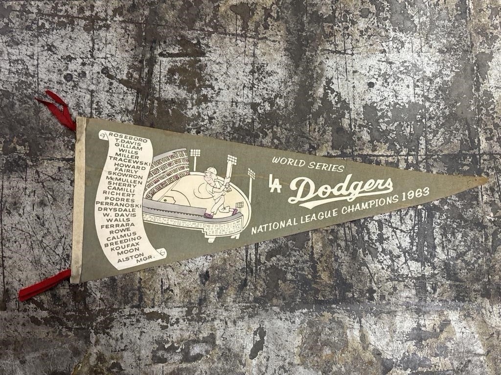 1963 Los Angeles Dodgers NL Champions Roster Felt Pennant 29in Koufax Vintage